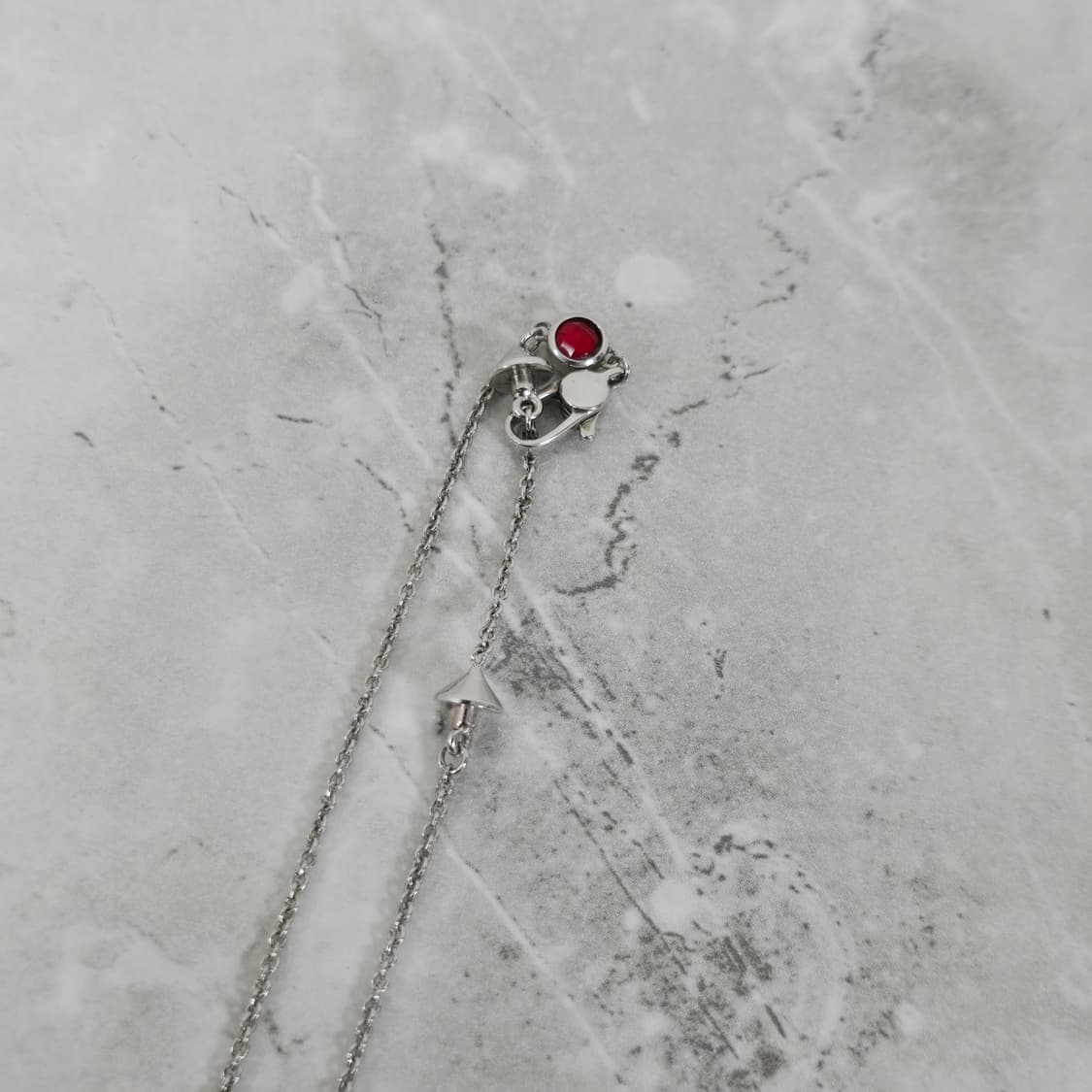 구찌 하트 레드 크리스탈 펜던트 실버 목걸이 판매 상품이미지3