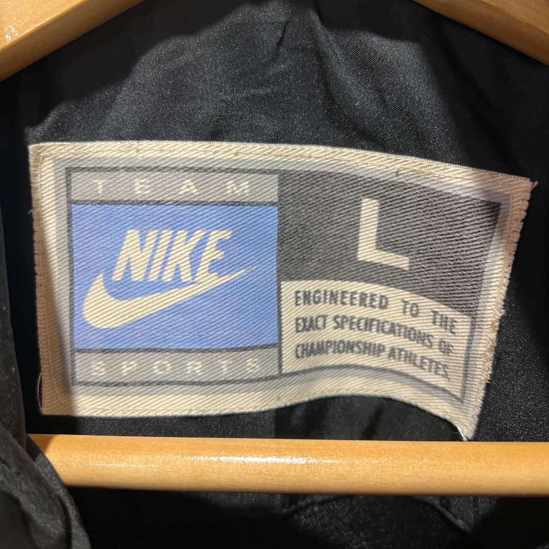 나이키 사이드라인 바람막이 상품이미지3