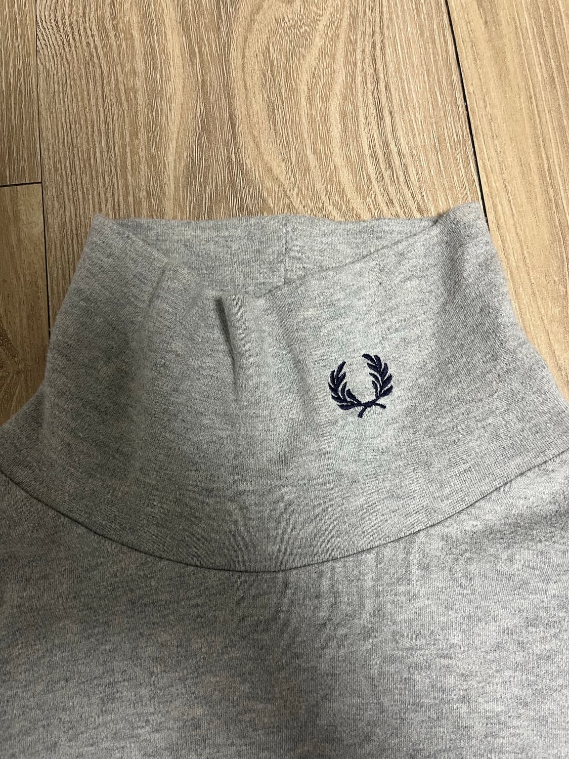 빔즈 프레드페리 터틀넥 티  상품이미지2