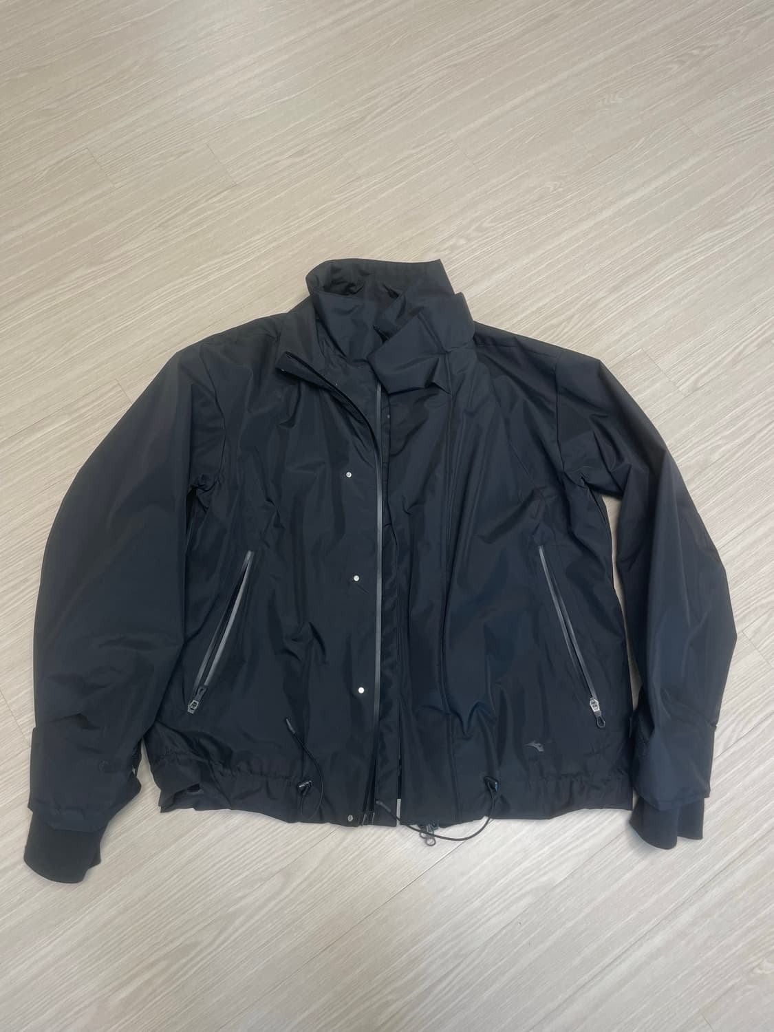 언어펙티드 미즈노 윈드브레이커 상품이미지2