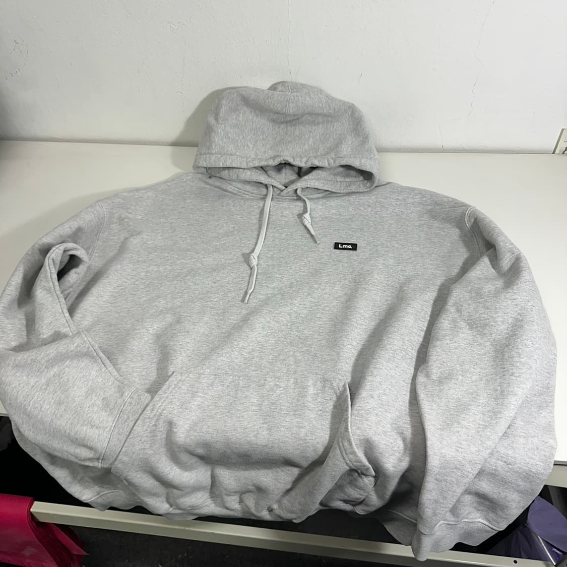 L LMC 엘엠씨 그레이 백로고 오버핏 후드티 상품이미지3