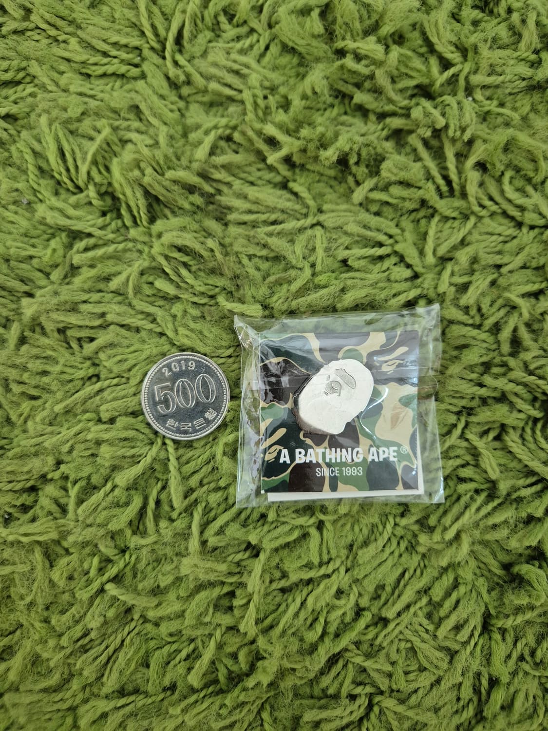A BATHING APE  pin 베이프 상품이미지1