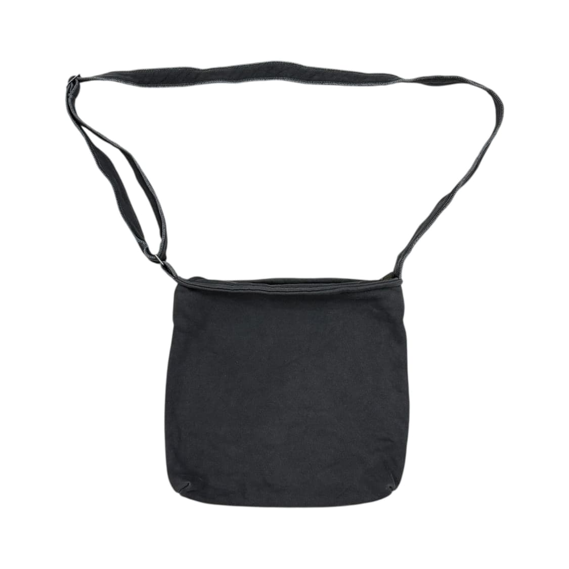 아이앱스튜디오 피그먼트 포켓 크로스백 가방 상품이미지4