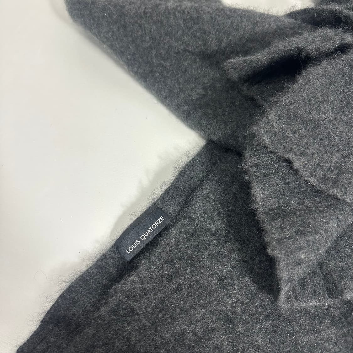 OS 루이카또즈 챠콜 보카시 캐시미어100% 머플러 상품이미지2