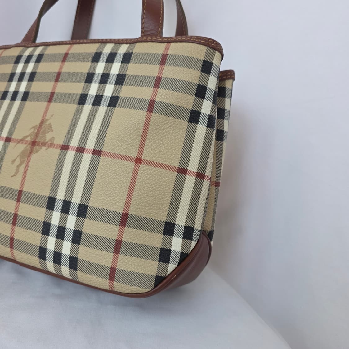 [정품 BURBERRY] 버버리 노바체크 pvc 토트백 스몰 상품이미지5