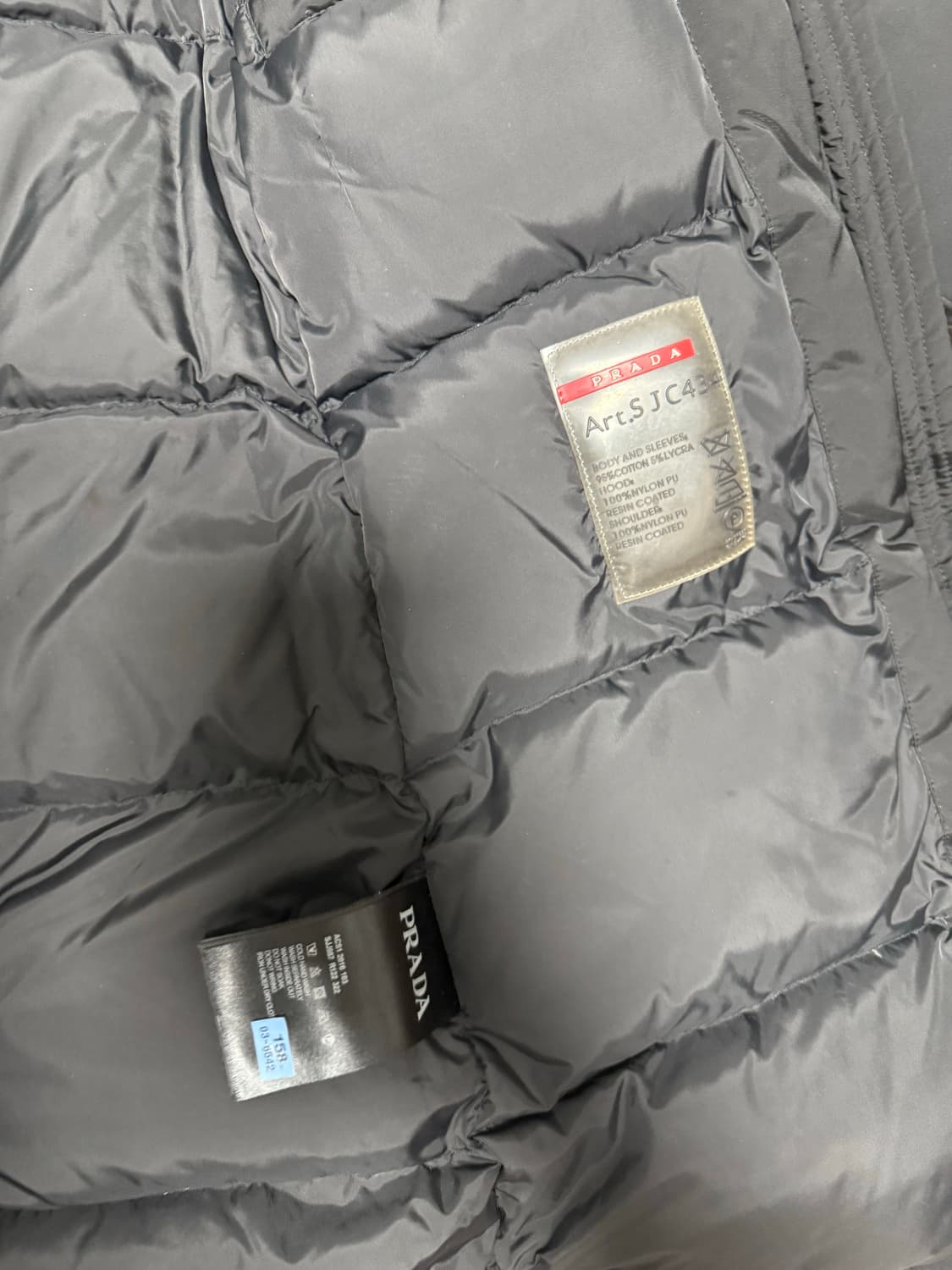프라다 폭스퍼 패딩(정품) 상품이미지4