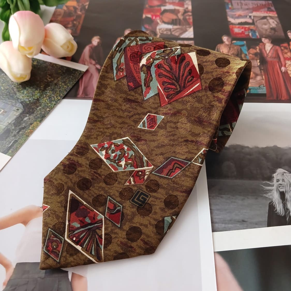 기라로쉬 실크 브라운 아트 패턴 넥타이 9.3cm A+등급 A18977
 상품이미지2