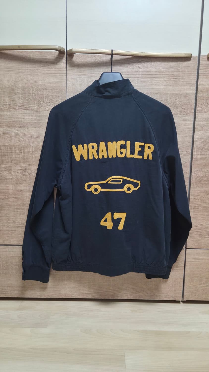 랭글러 High-Neck Artwork Jumper Navy 상품이미지3