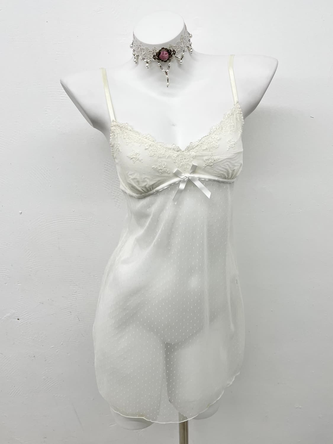 화이트 레이스 시어 자수 슬립 상품이미지1