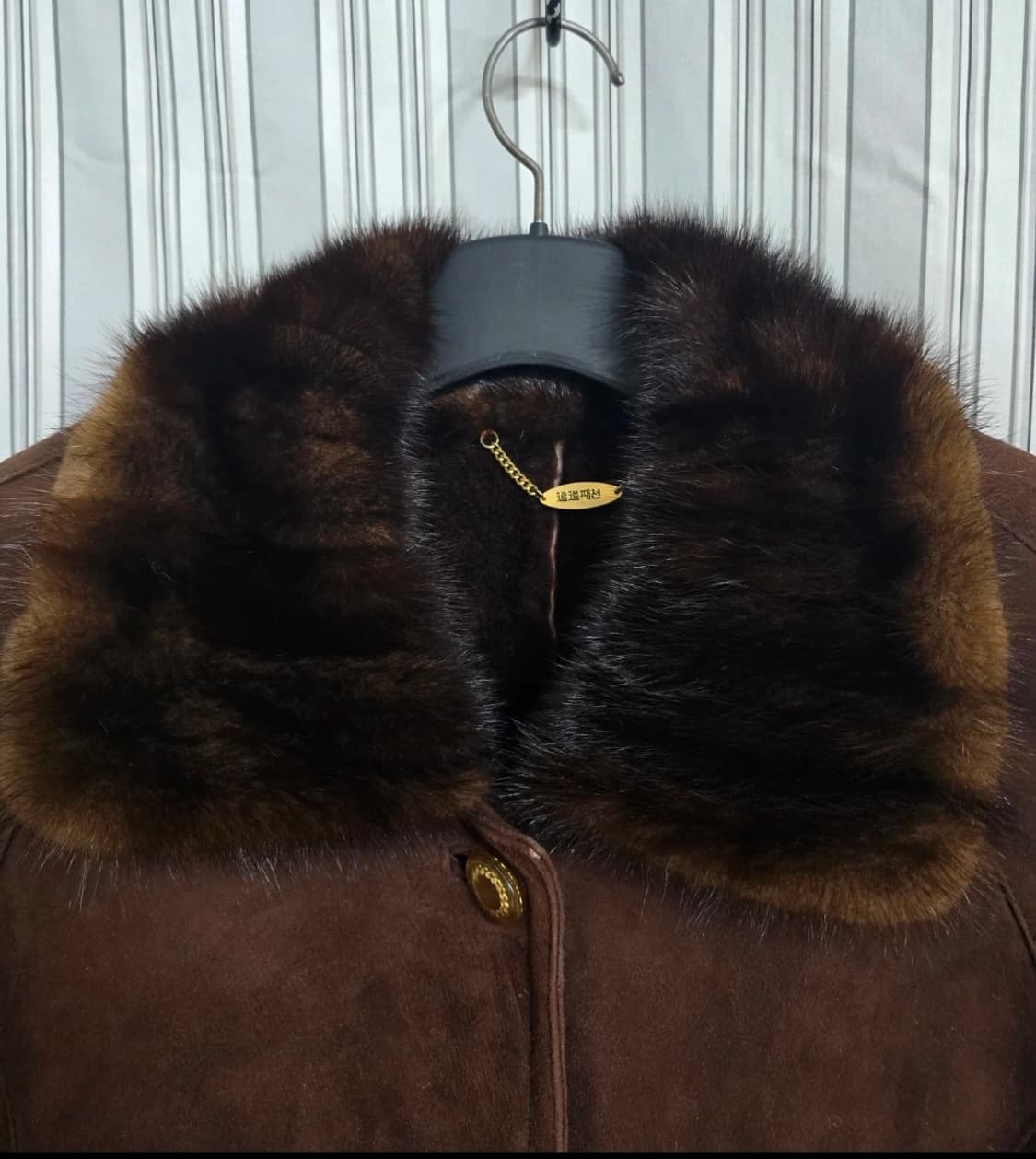 (88-96-160) 진도모피 오비스 밍크 트리밍 무스탕 코트 상품이미지6