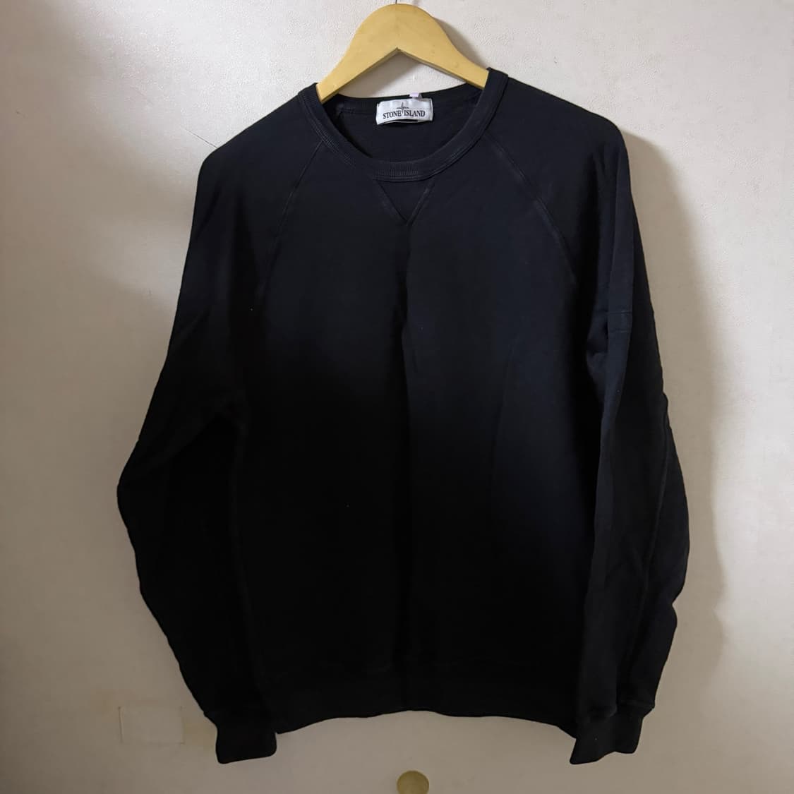 스톤아일랜드 22SS 블랙 라운드넥 맨투맨 M (95-100) 상품이미지8