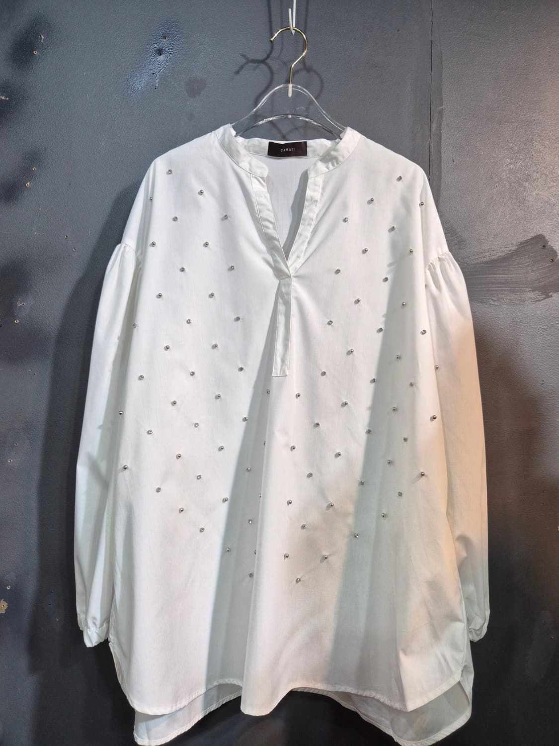 일제 화이트 큐빅 구슬  블라우스 M 상품이미지1