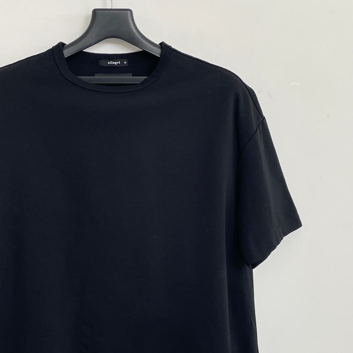 알레그리 썸머 럭스 쿨 블랙 반팔 티셔츠 상품이미지3