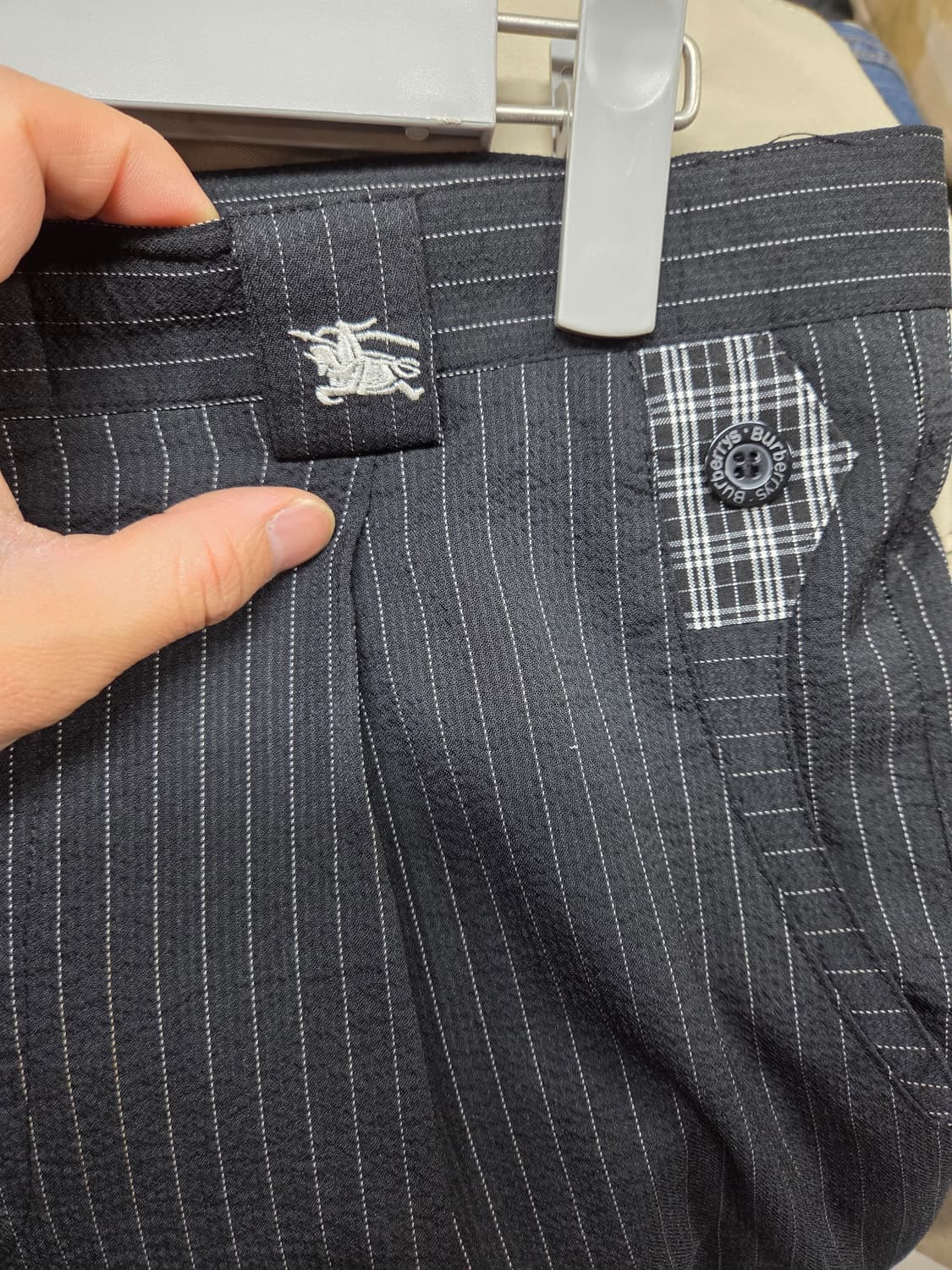 버버리 올드스쿨시어서커 스트라이프 썸머 카브라 슬렉스 팬츠 34 상품이미지4