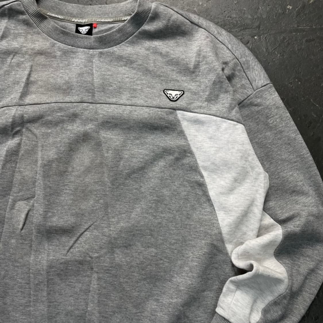 100 다이나핏 맨투맨 상품이미지2