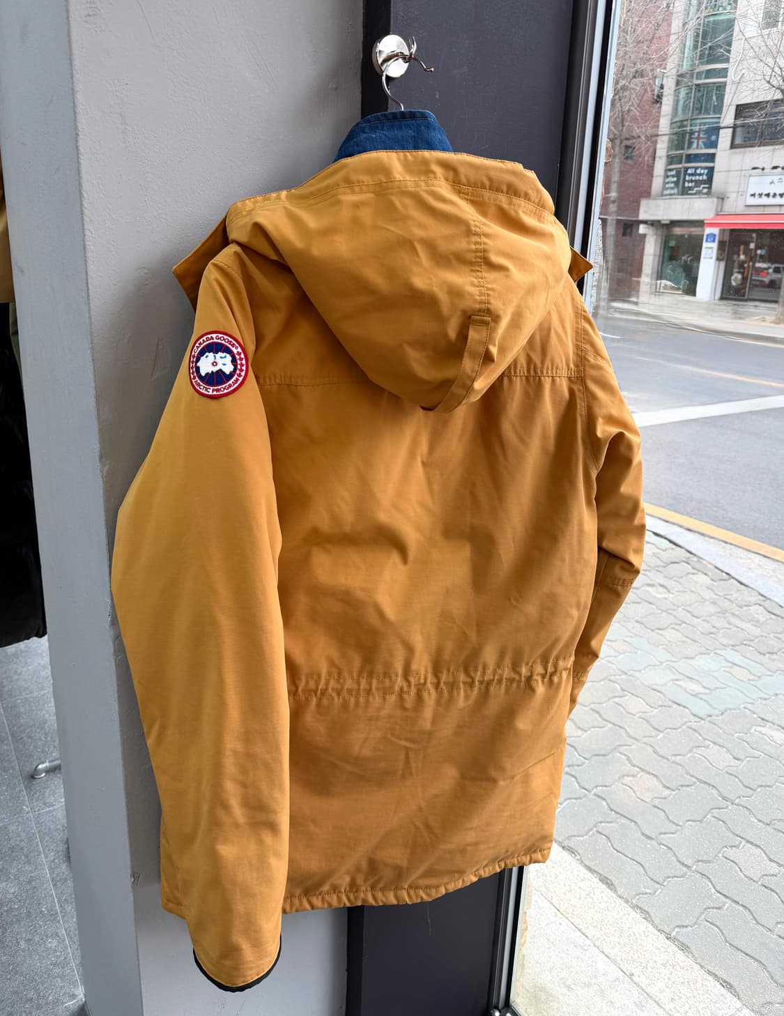 M/ 캐나다구스 x 리바이스 리미티드300 Banff 다운패딩 상품이미지9