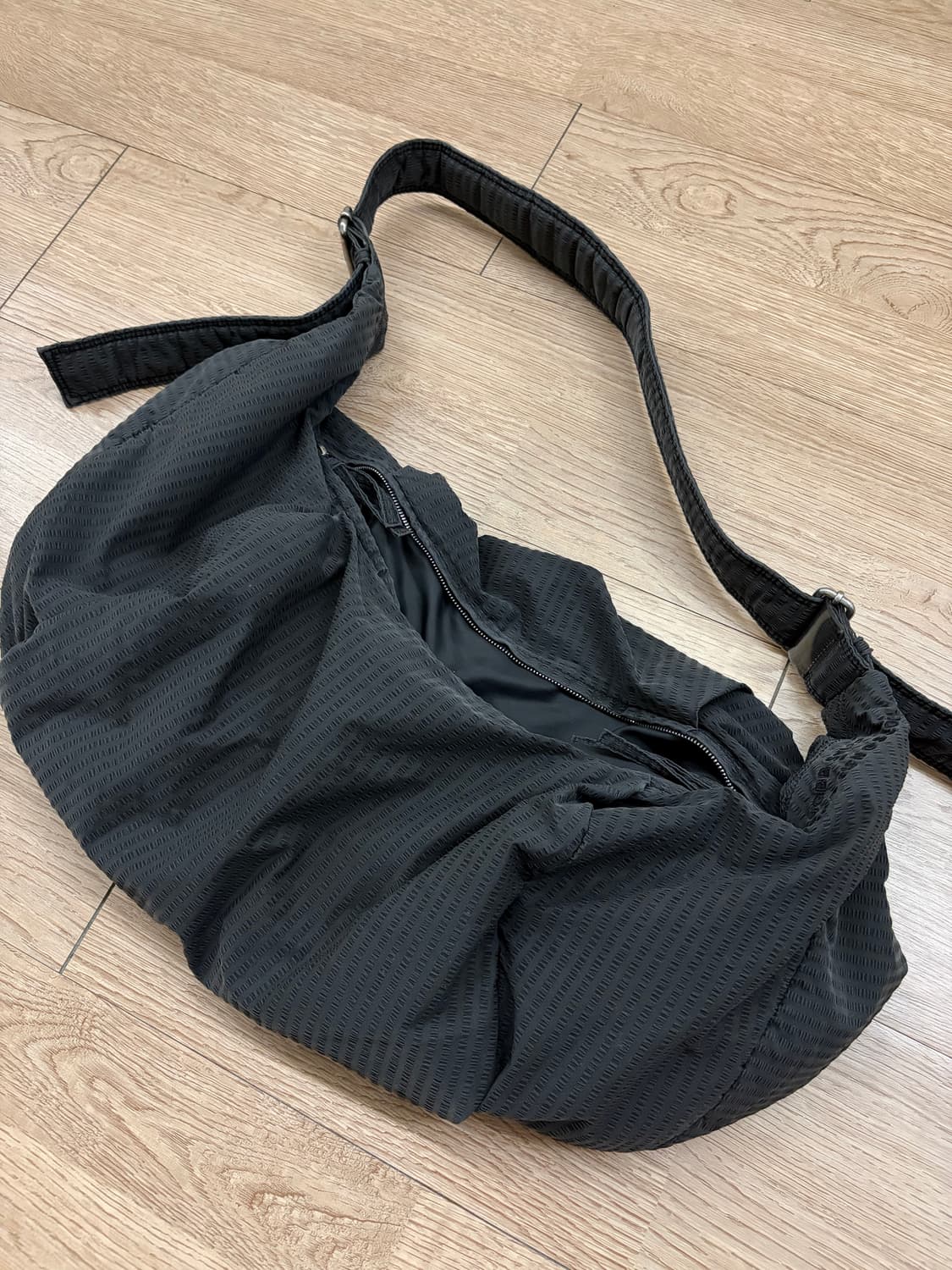 HGBB STUDIO x 강정석 DYED LEAF BAG 상품이미지5