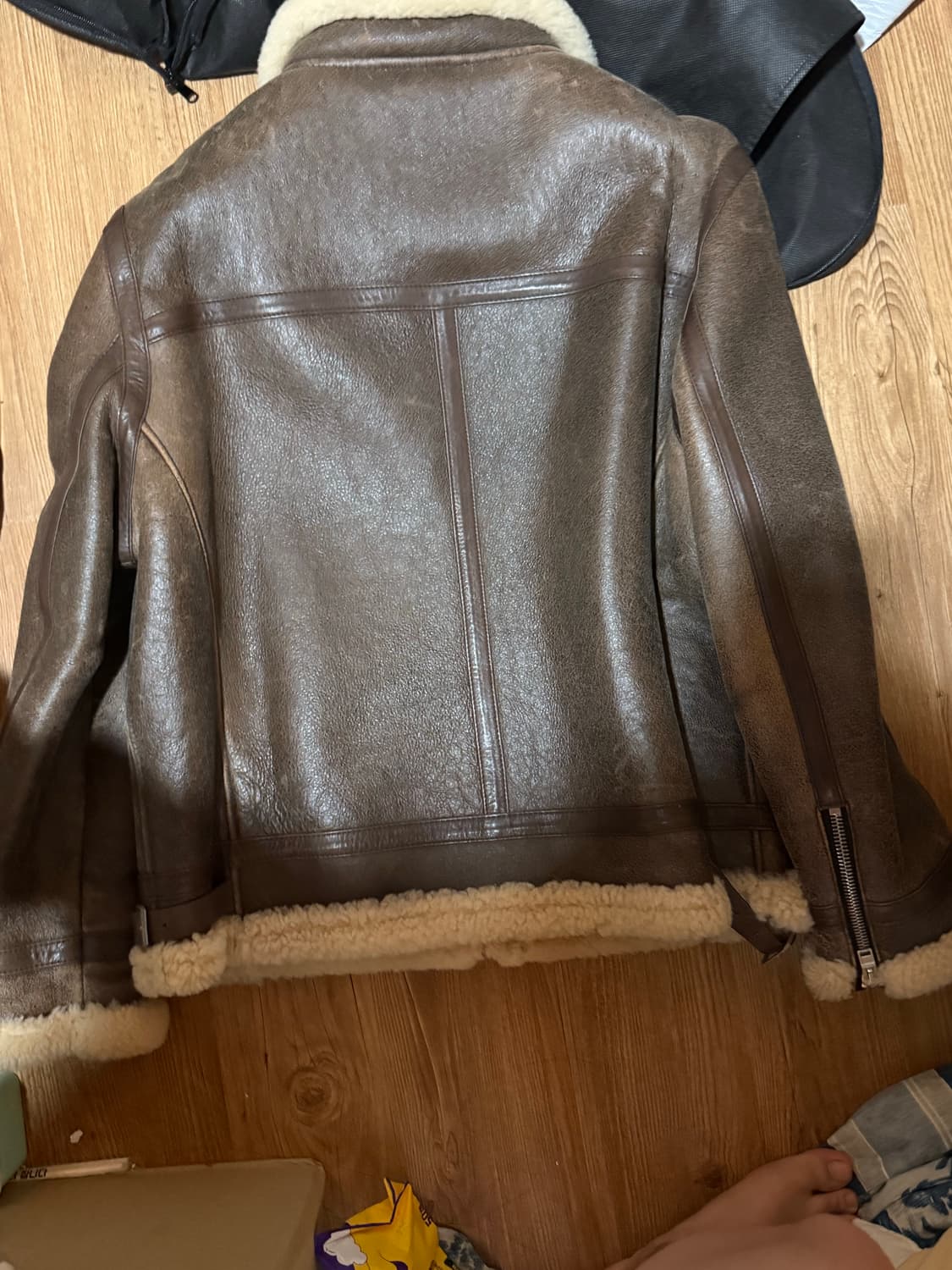 느와르라르메스 무톤자켓(디자이어 12-13) 50사이즈 주우재 착용 상품이미지5