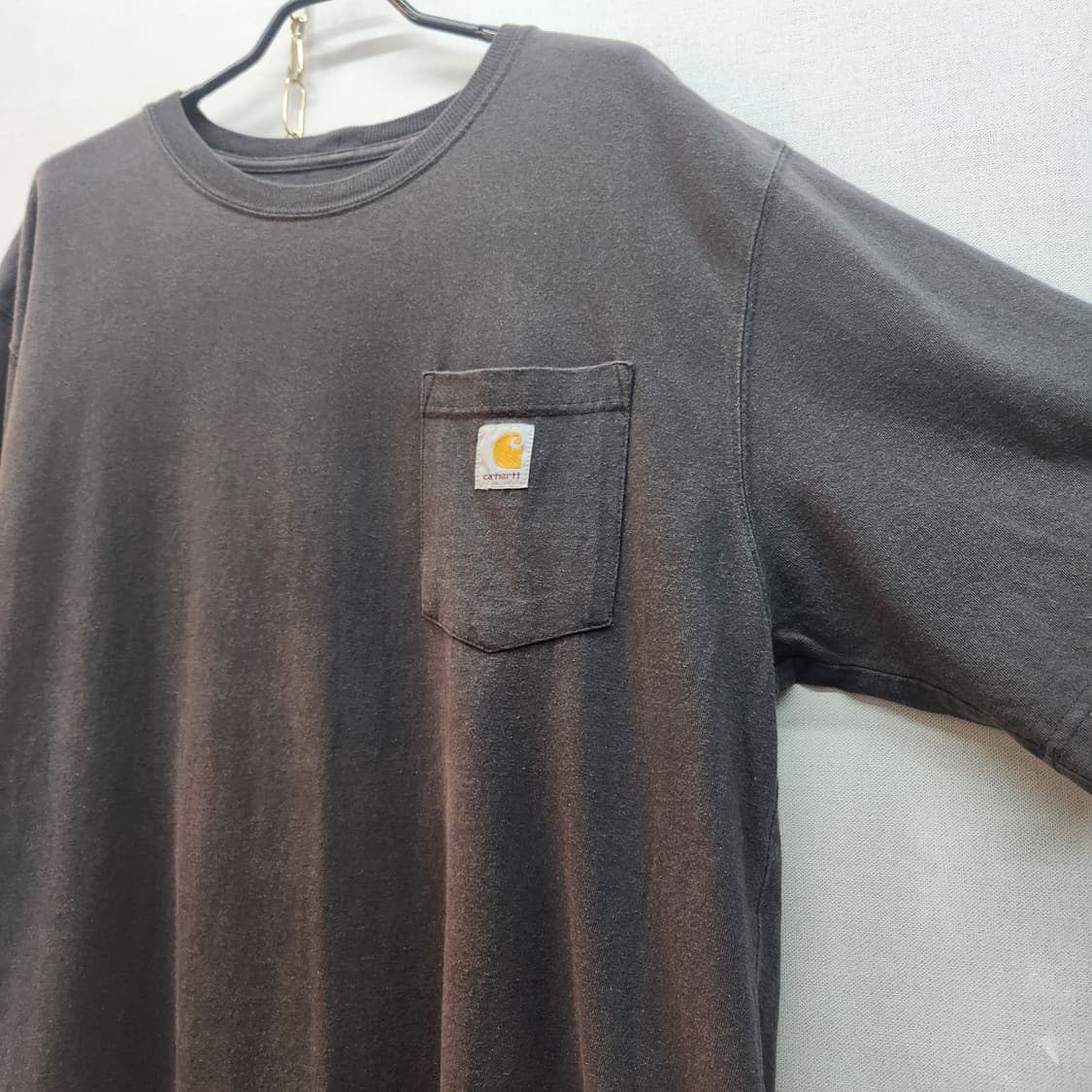 칼하트 로고 원포켓 반팔티 XL 상품이미지2