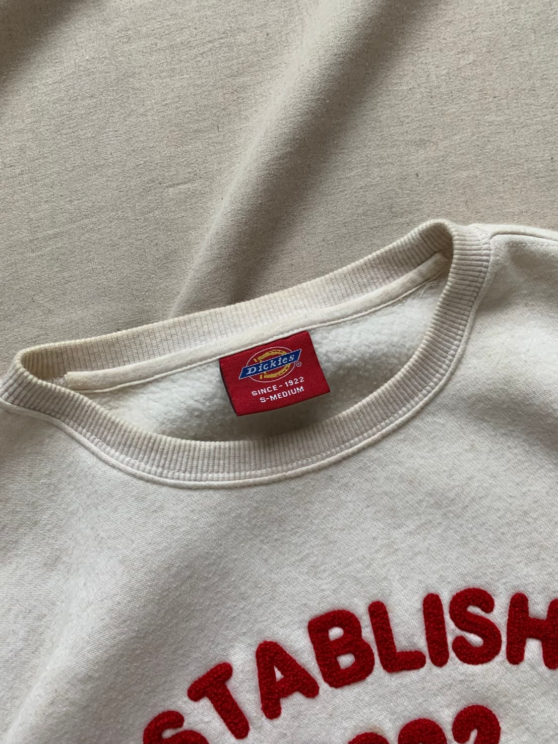 디키즈 자수로고 아이보리 레드 맨투맨 상품이미지7