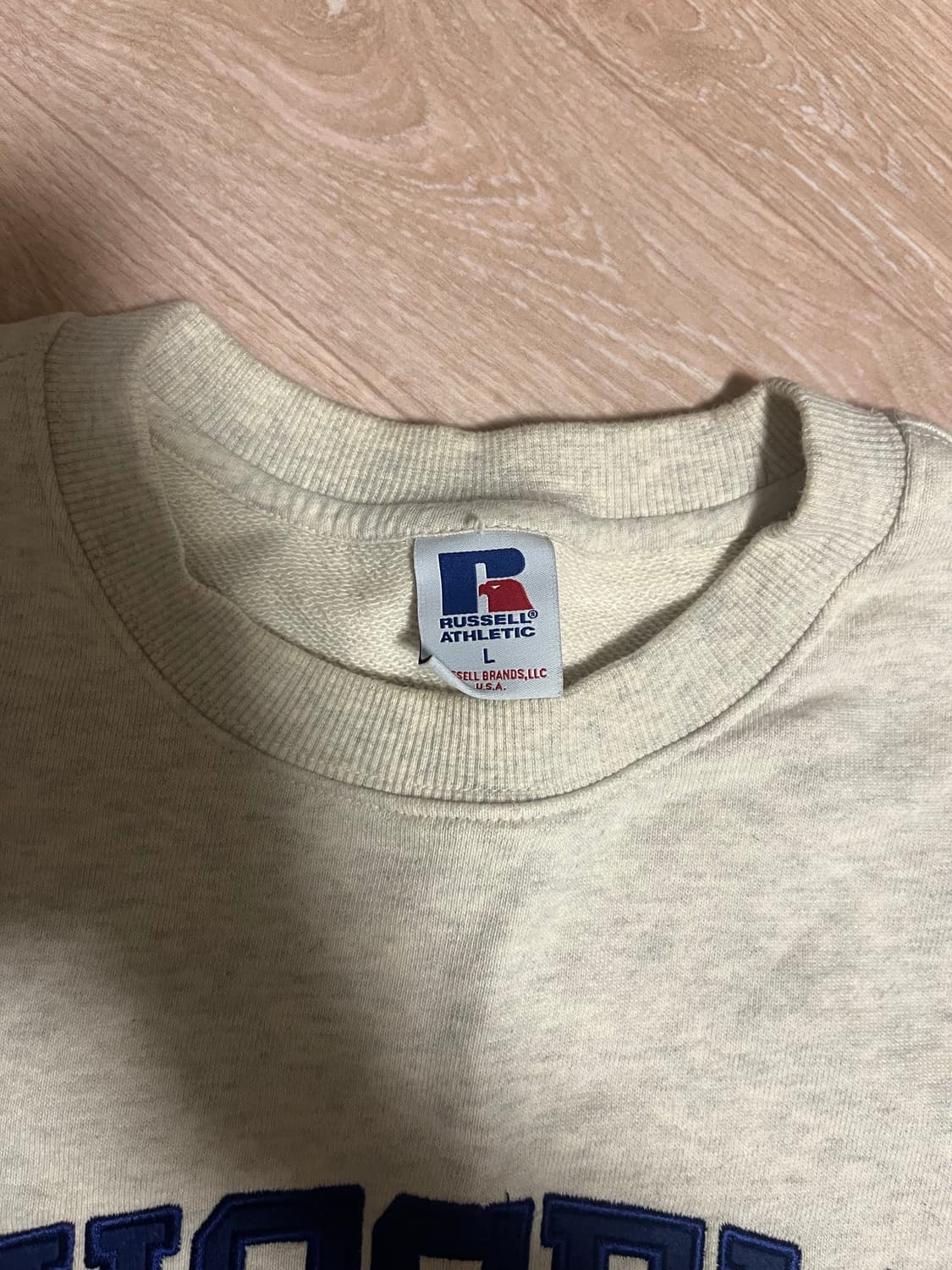 러셀 맨투맨 스웻 상품이미지3