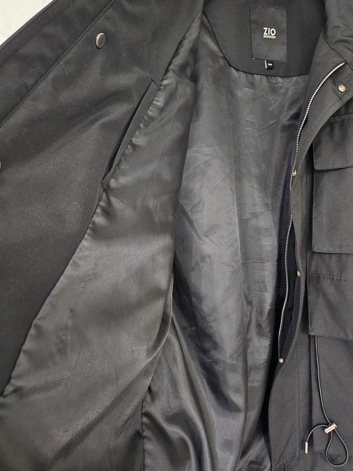 지오송지오 21 S/S 블랙 하이넥 사파리 야상 점퍼 상품이미지4