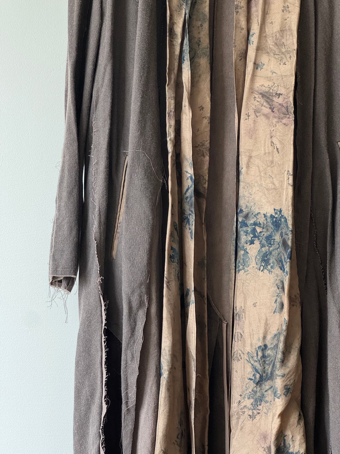 엘리우드 브라운 앤티크 자카드 로브 상품이미지3