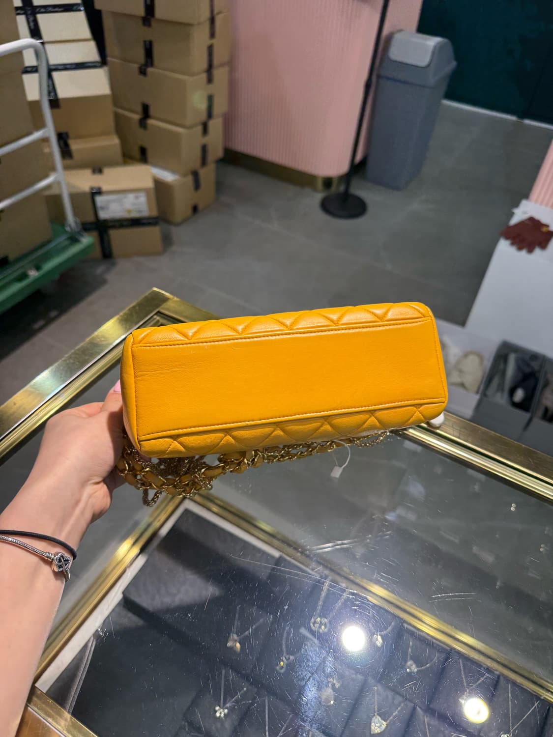 샤넬 빈티지 매듭 숄더백 상품이미지3