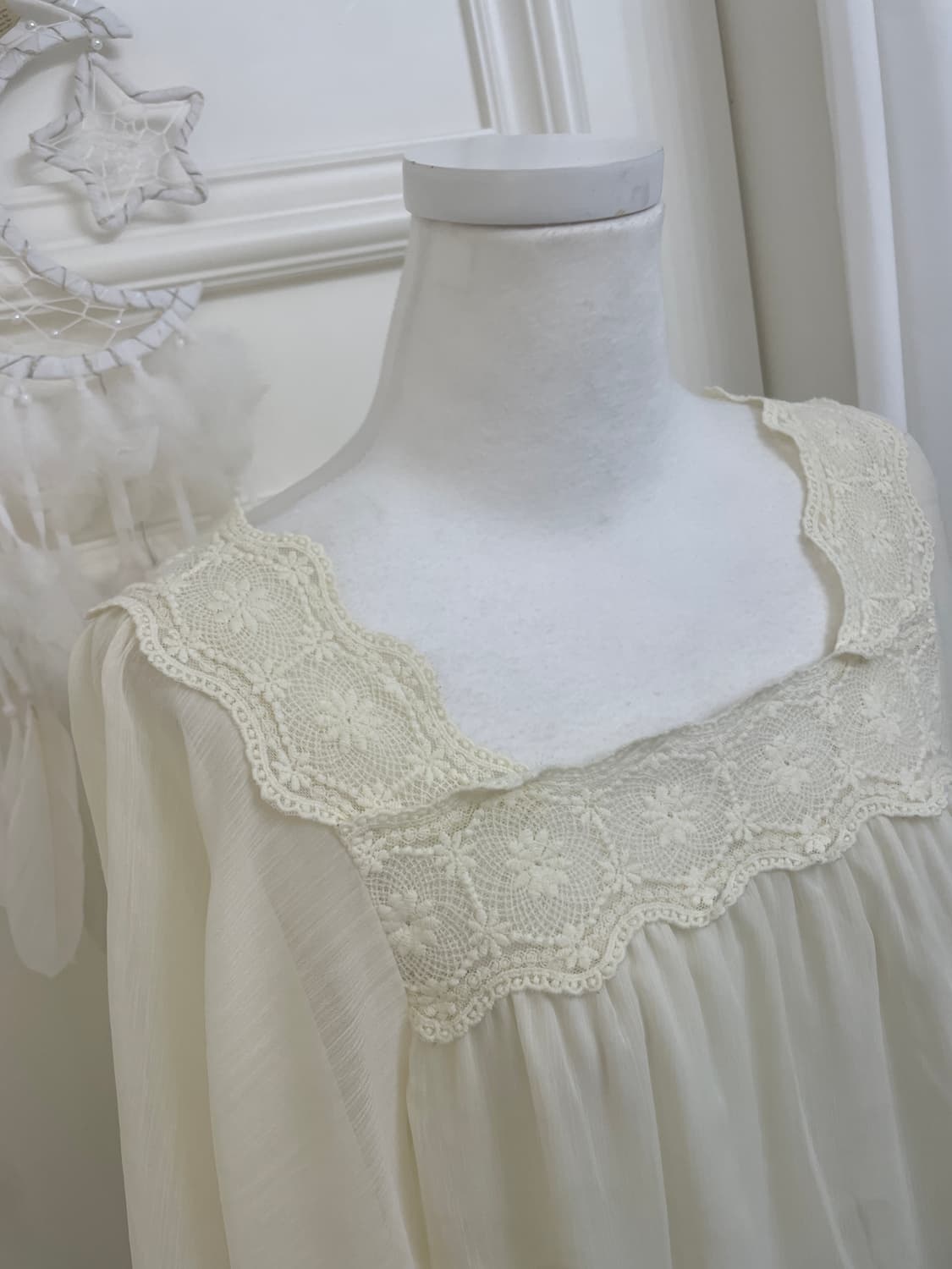 butter lace point cape blouse(size-F) 상품이미지8