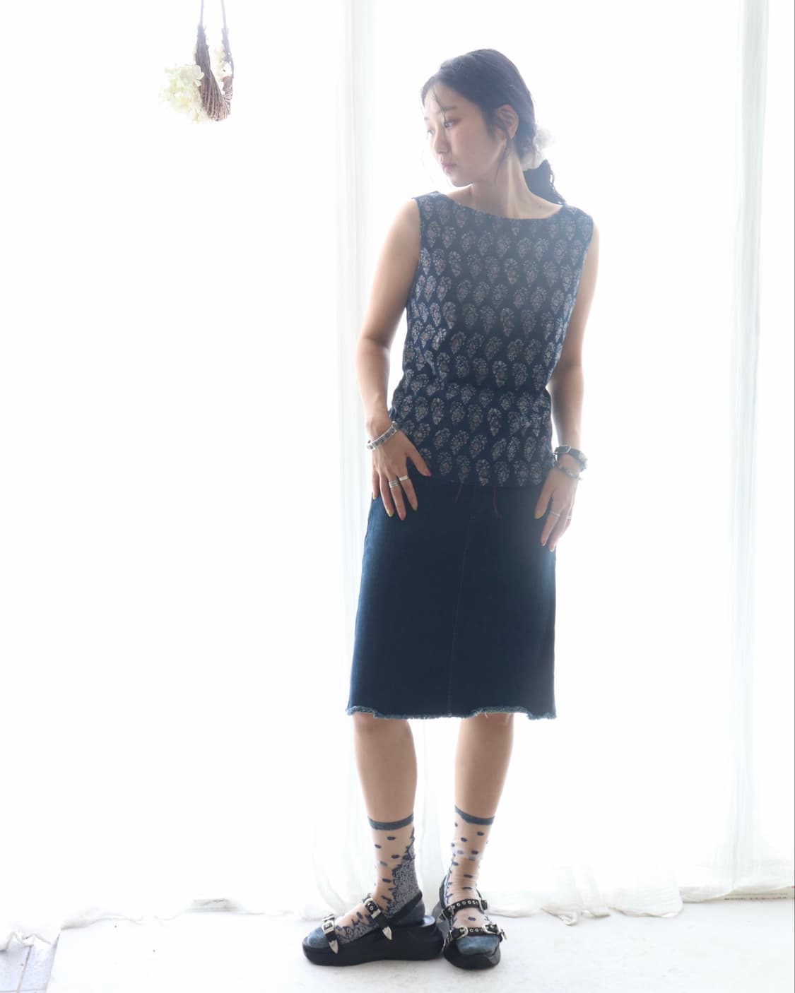 [45rpm] Indigo Floral Sleeveless Blouse 상품이미지6