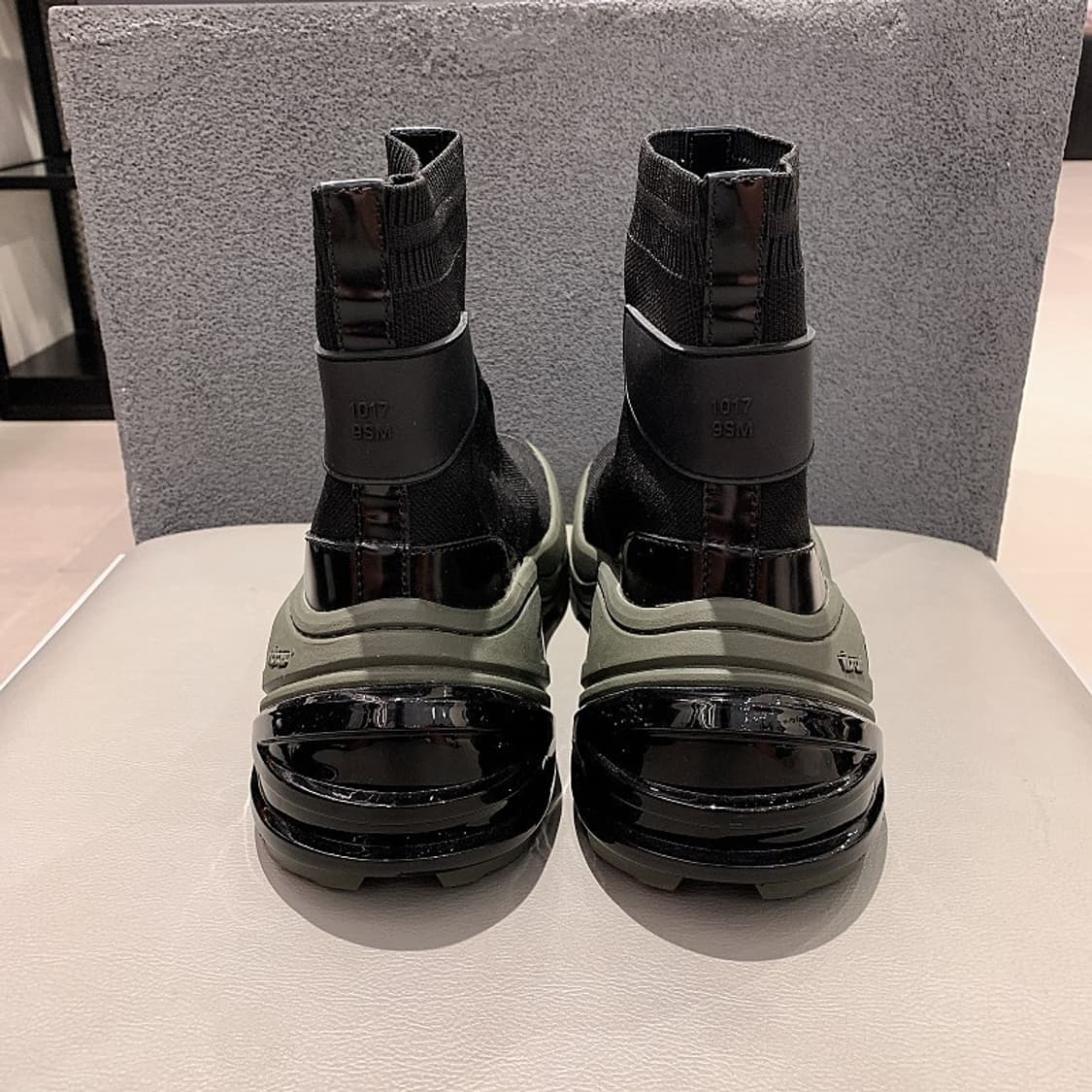 알릭스 남성 블랙 카키 비브람솔 니트 앵클부츠 상품이미지6