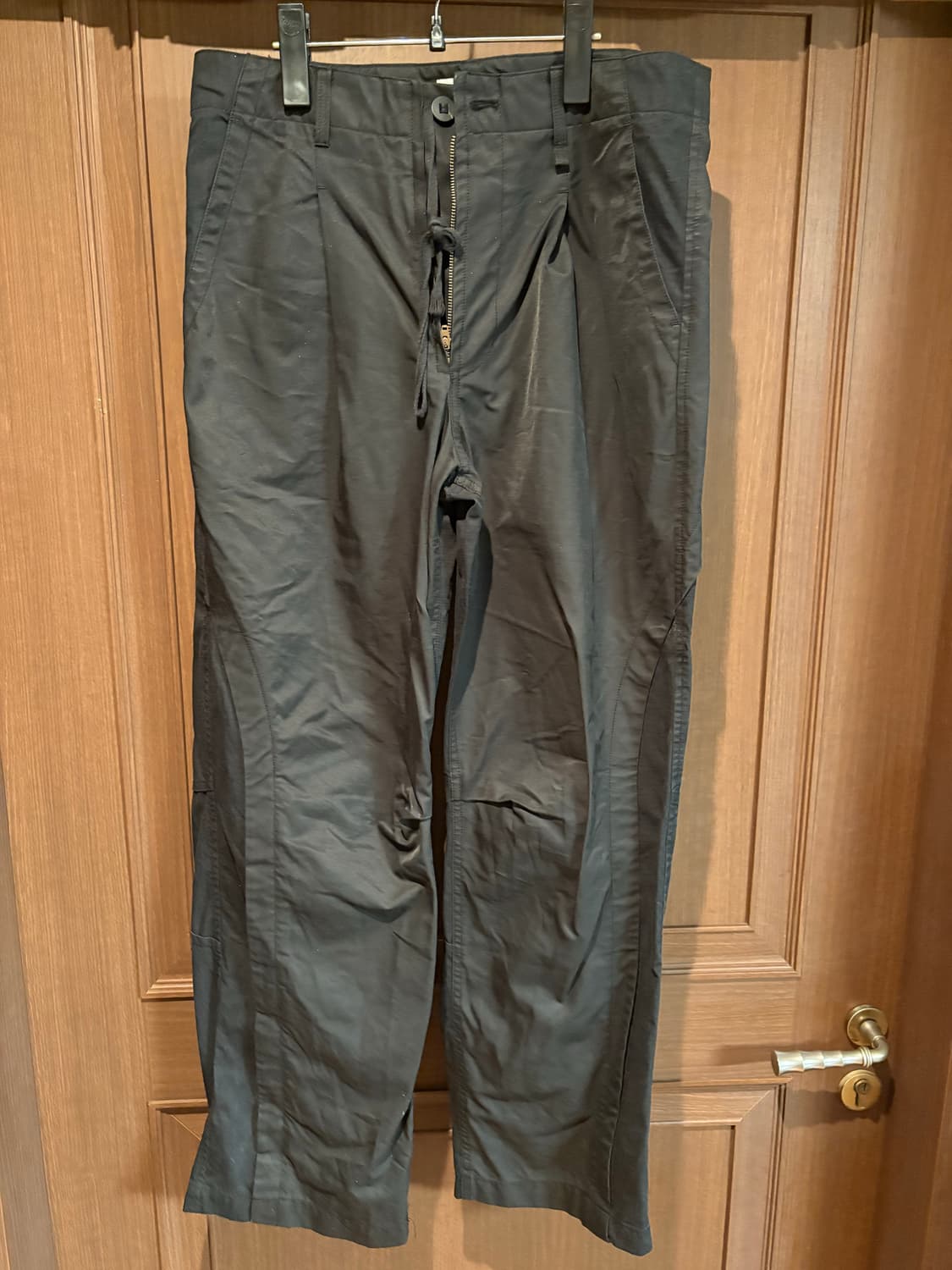 CURVED SIDE STRAP PANTS (BLACK) 상품이미지5
