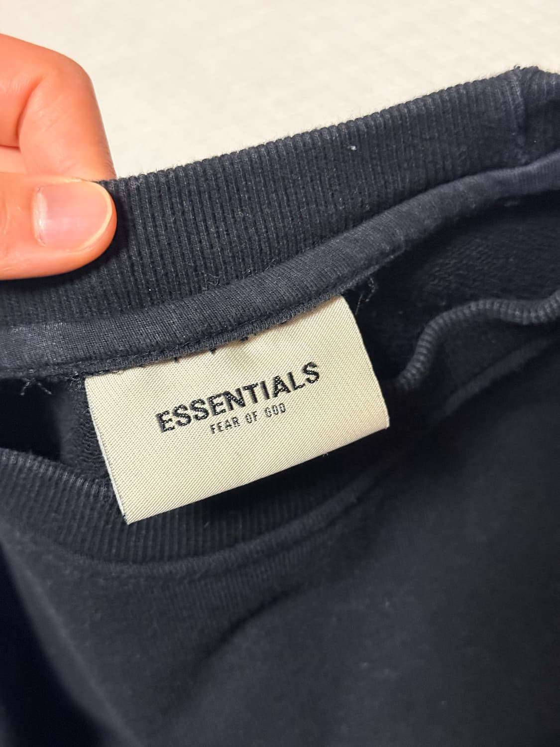 이센셜 맨투맨 블랙 L 상품이미지6