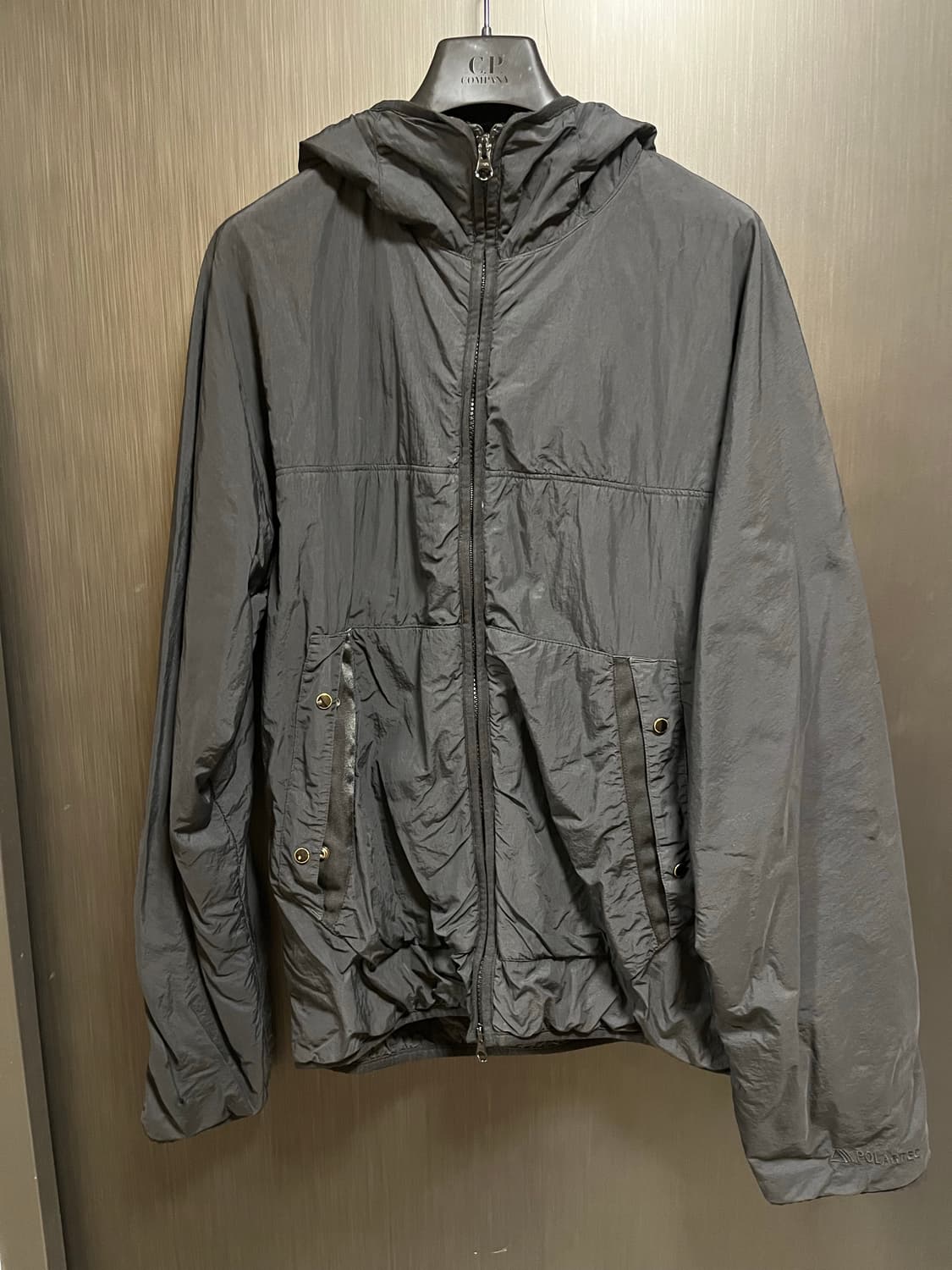 cp컴퍼니 고글 바람막이 48 사이즈  상품이미지1