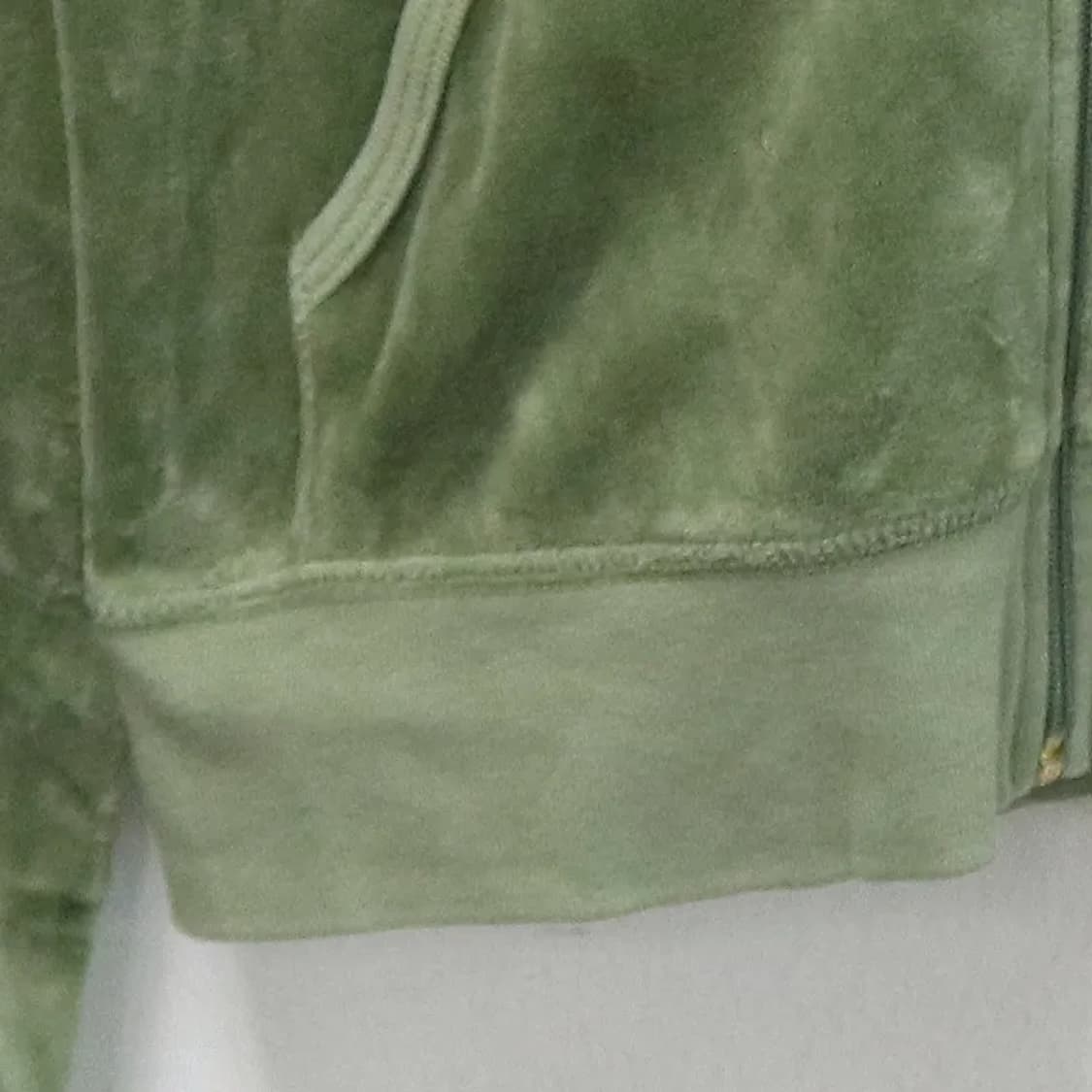 쥬시꾸뛰르 Y2K 그린 벨벳 후드 집업 60836  상품이미지6