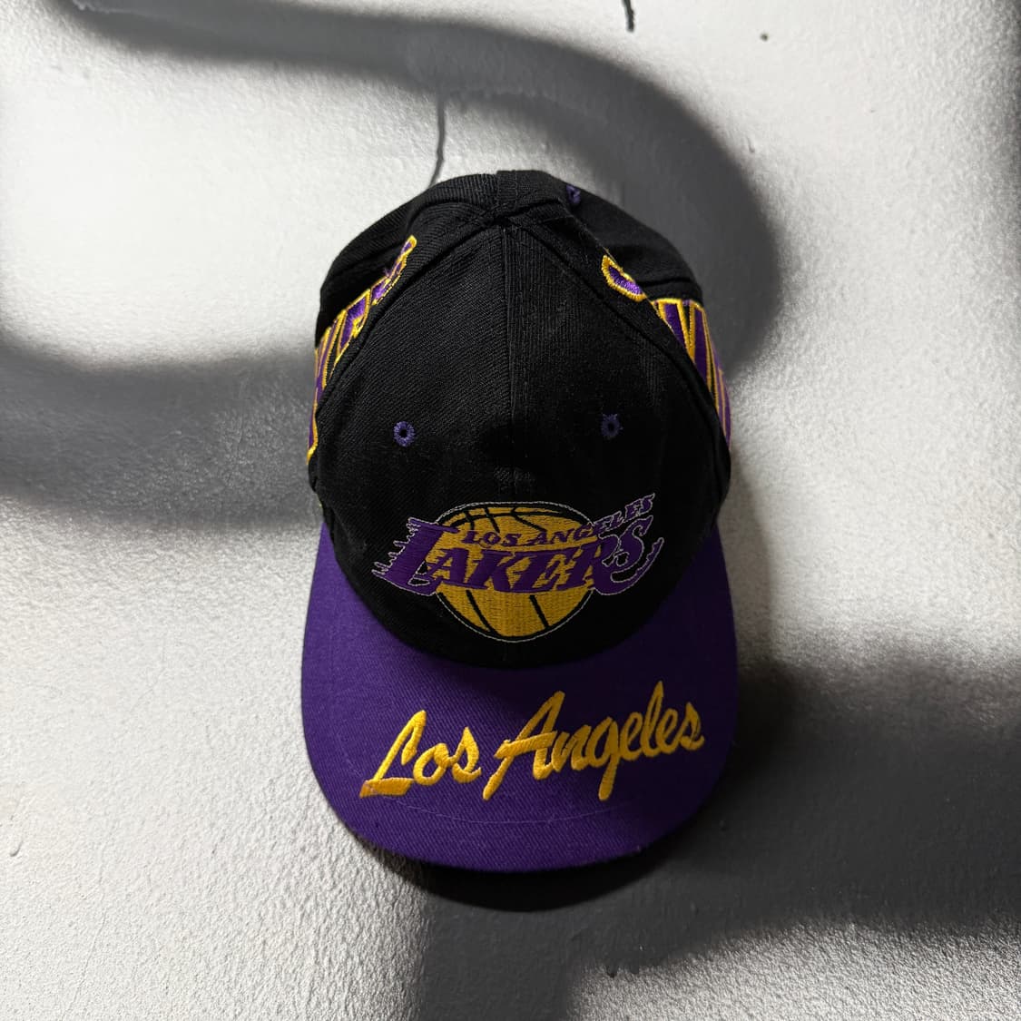 올드스쿨 NBA LA 레이커스 자수 패치 디테일 스냅 볼캡 상품이미지1