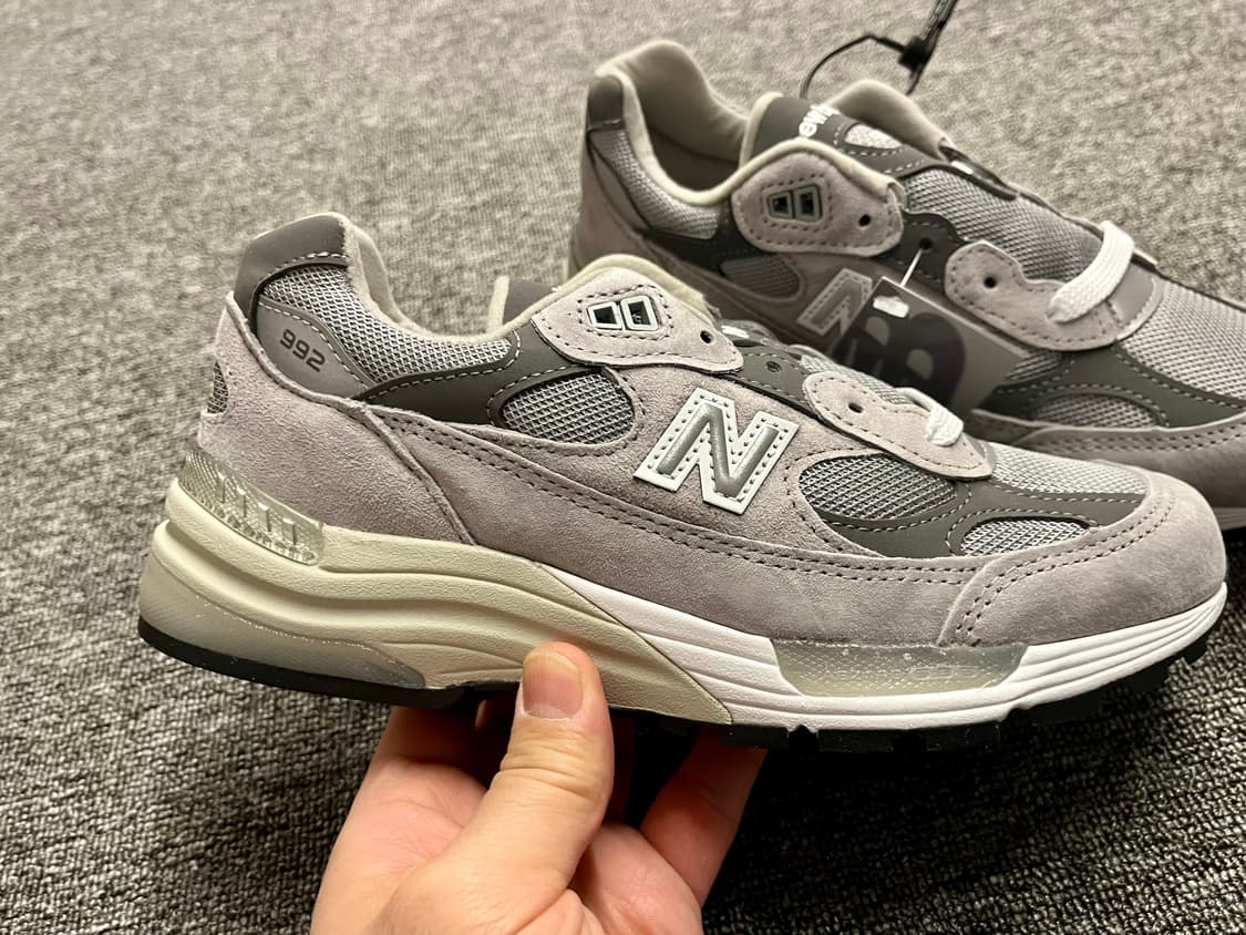[240] 뉴발란스 992 그레이 새제품  상품이미지4