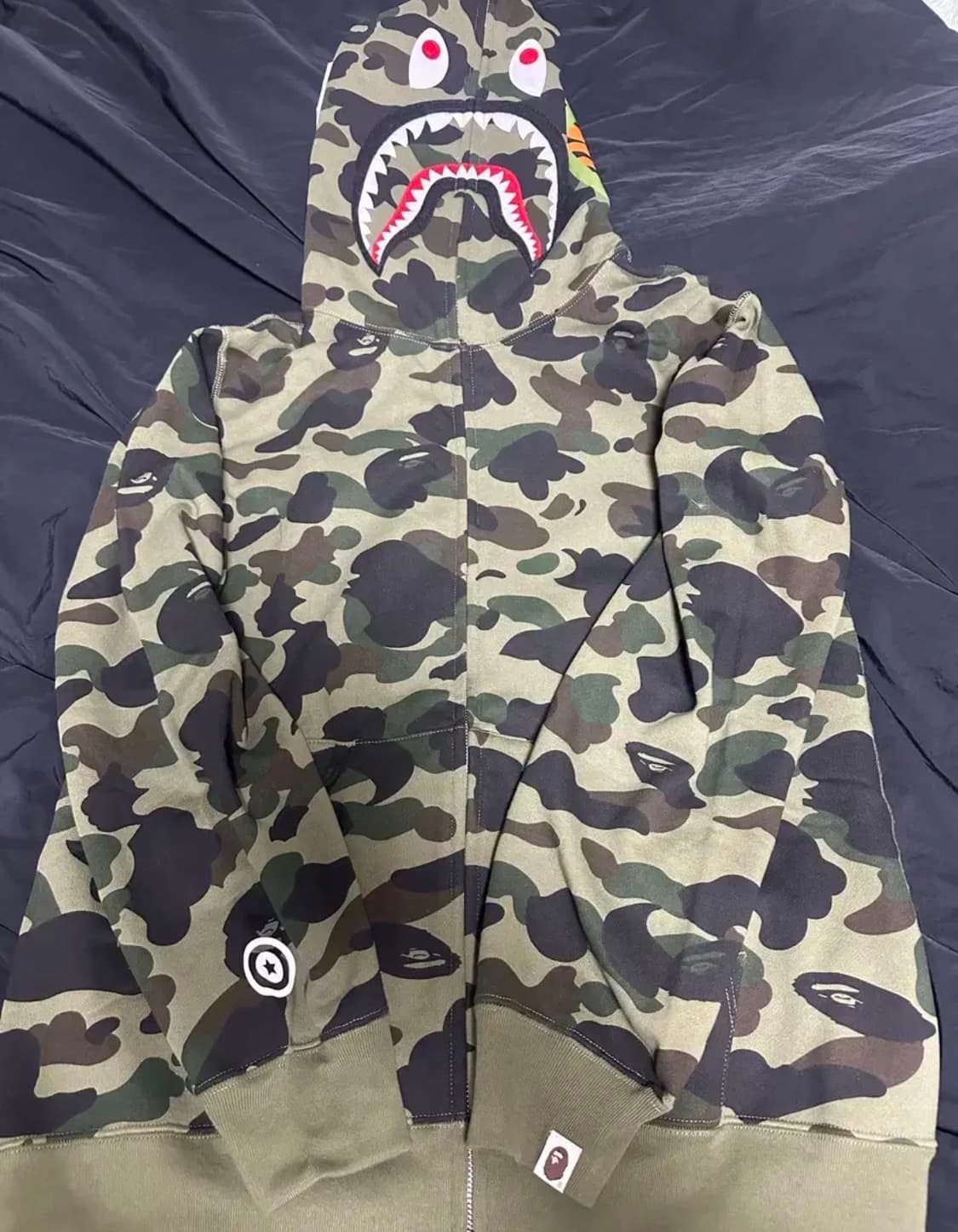 베이프 샤크후드 녹계 L 상품이미지1