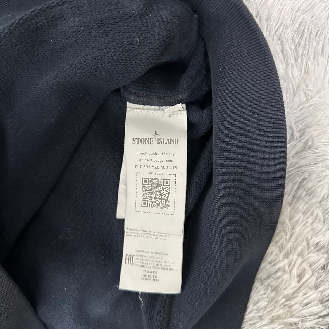 [21년식/정품] 스톤아일랜드 네이비 후드티 상품이미지6