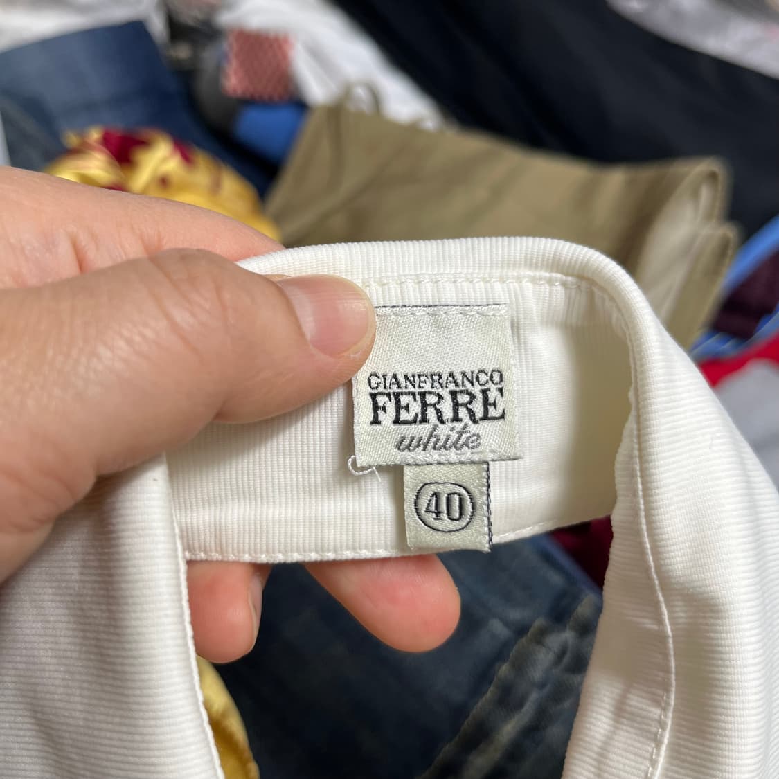 지안프랑코 페레 Gianfranco ferre 홀터넥 크롭탑 40 상품이미지2