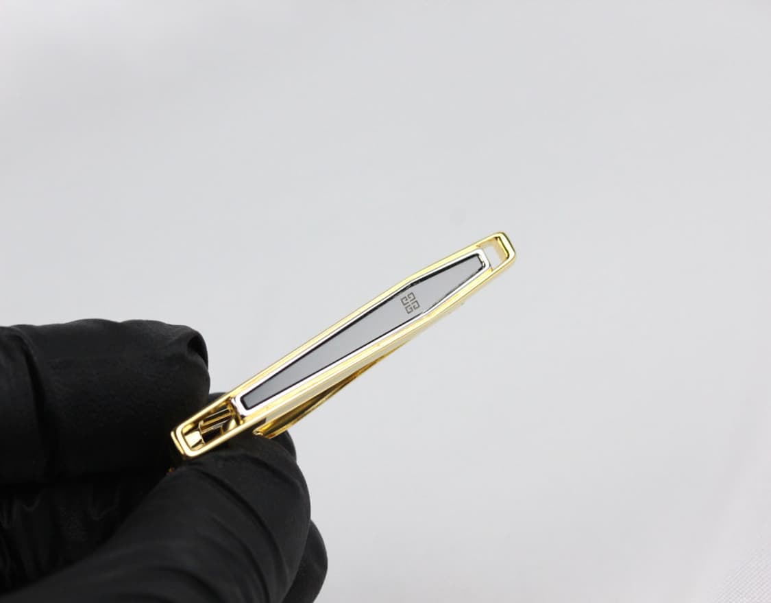 지방시 A+등급 5.2cm 남자 명품 넥타이핀 상품이미지5