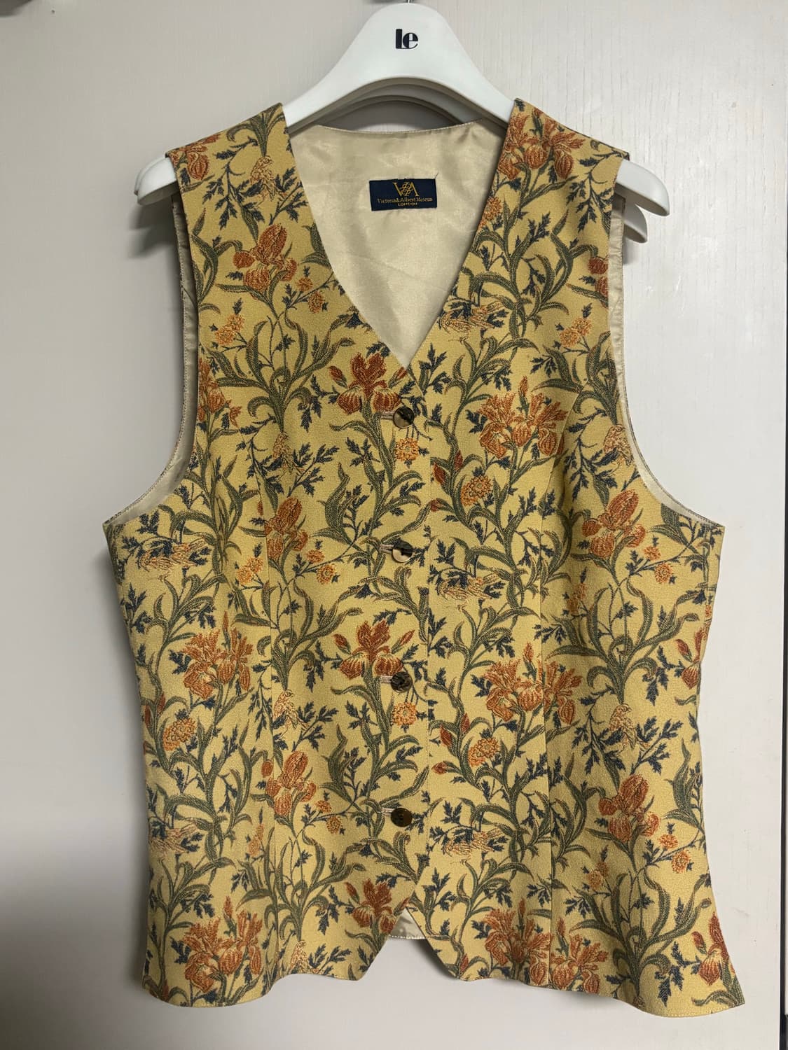 Victoria&Albert Museum 플로랄 베스트 조끼 상품이미지1