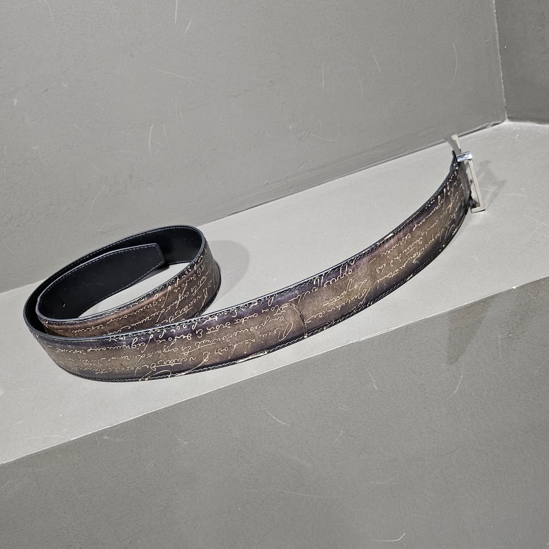 벨루티 스크리토 버클 레더 벨트 상품이미지3