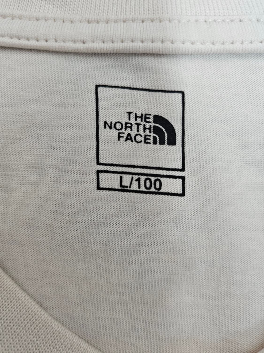 노스페이스 반팔티셔츠 100 상품이미지3