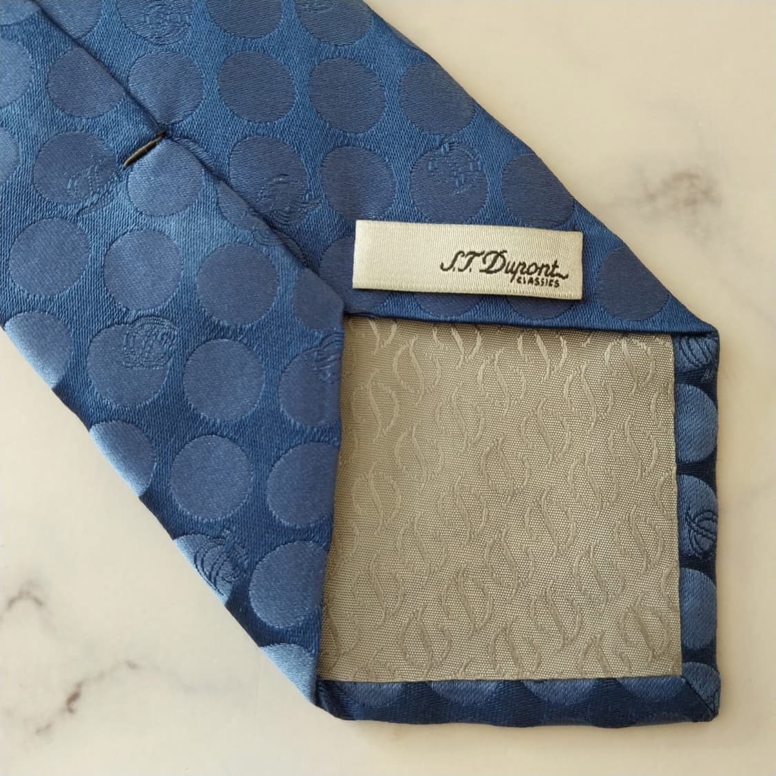 듀퐁 실크 블루 자수 도트 패턴 넥타이 8.4cm A+등급 K1903
 상품이미지10