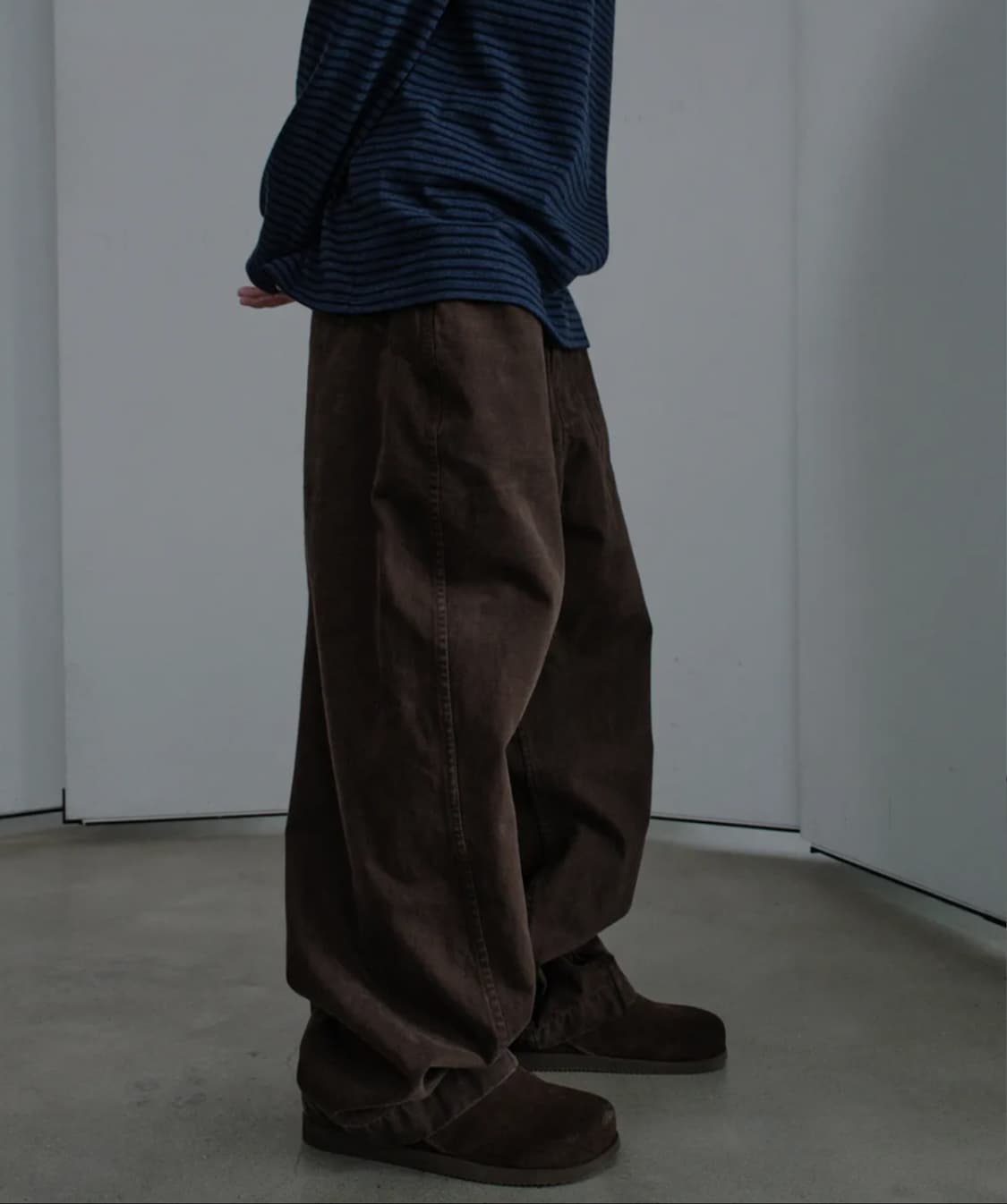 다이브인 Washed Curved Chino Pants 상품이미지1