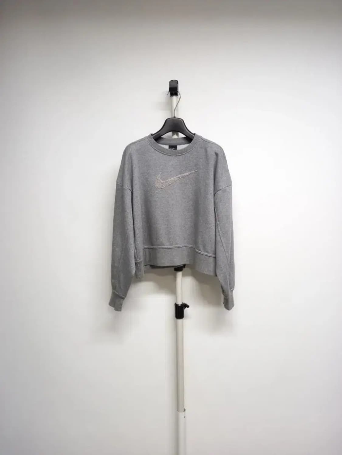 나이키 루즈핏 크롭 숏 맨투맨 F 상품이미지1