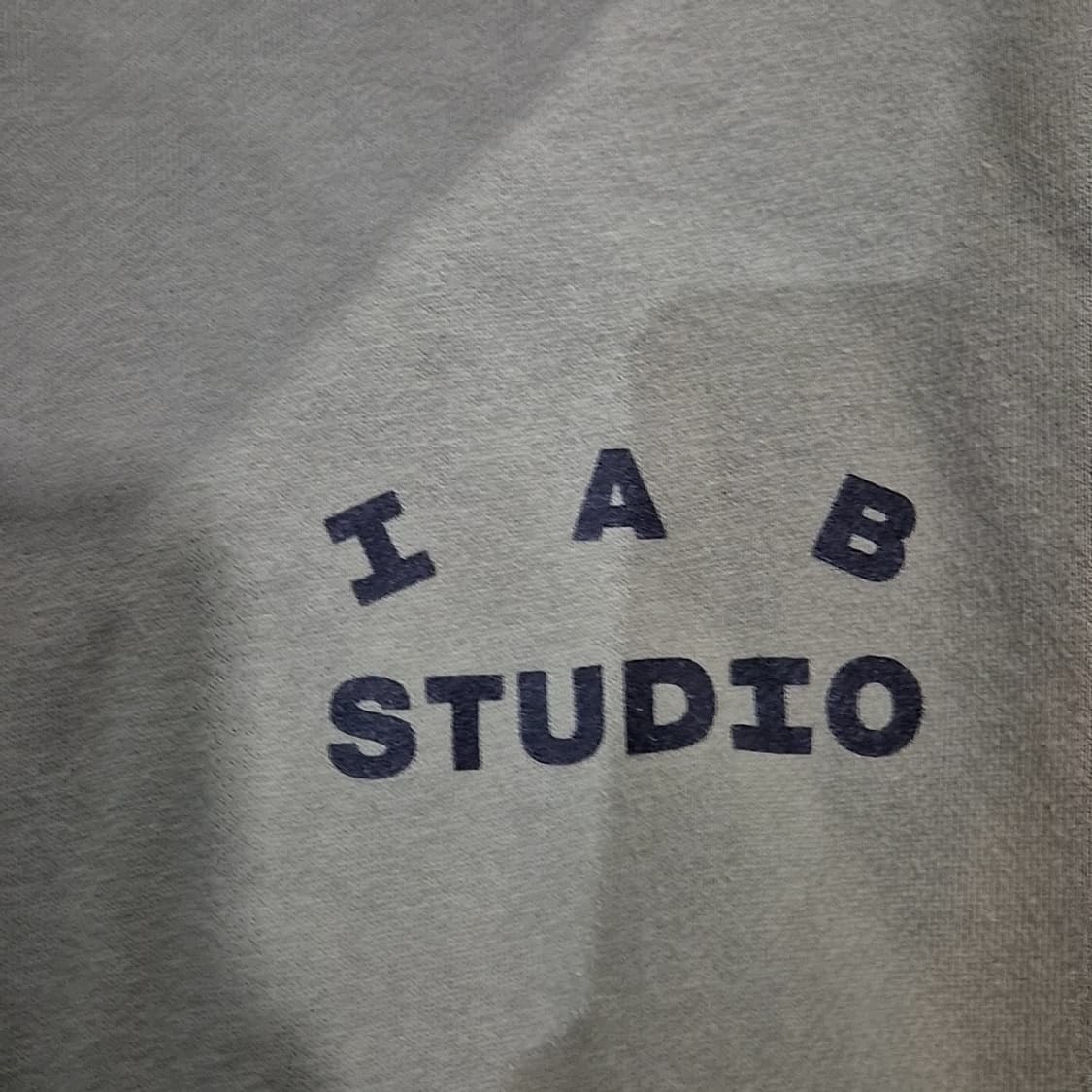 아이앱스튜디오 빅로고 후드티 상품이미지4