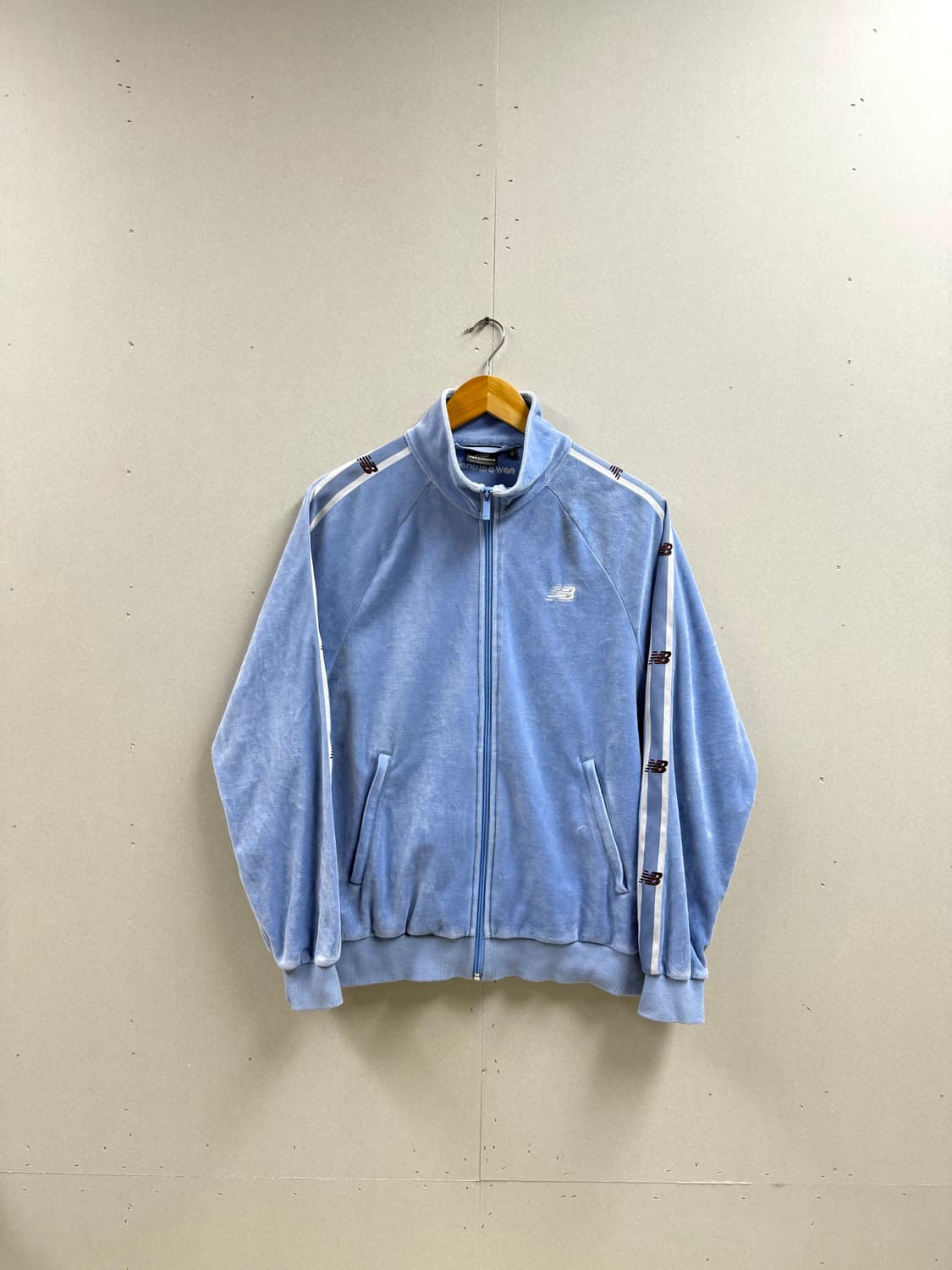 공용 M / 뉴발란스 벨로아 벨벳 져지 집업 트랙탑  상품이미지1