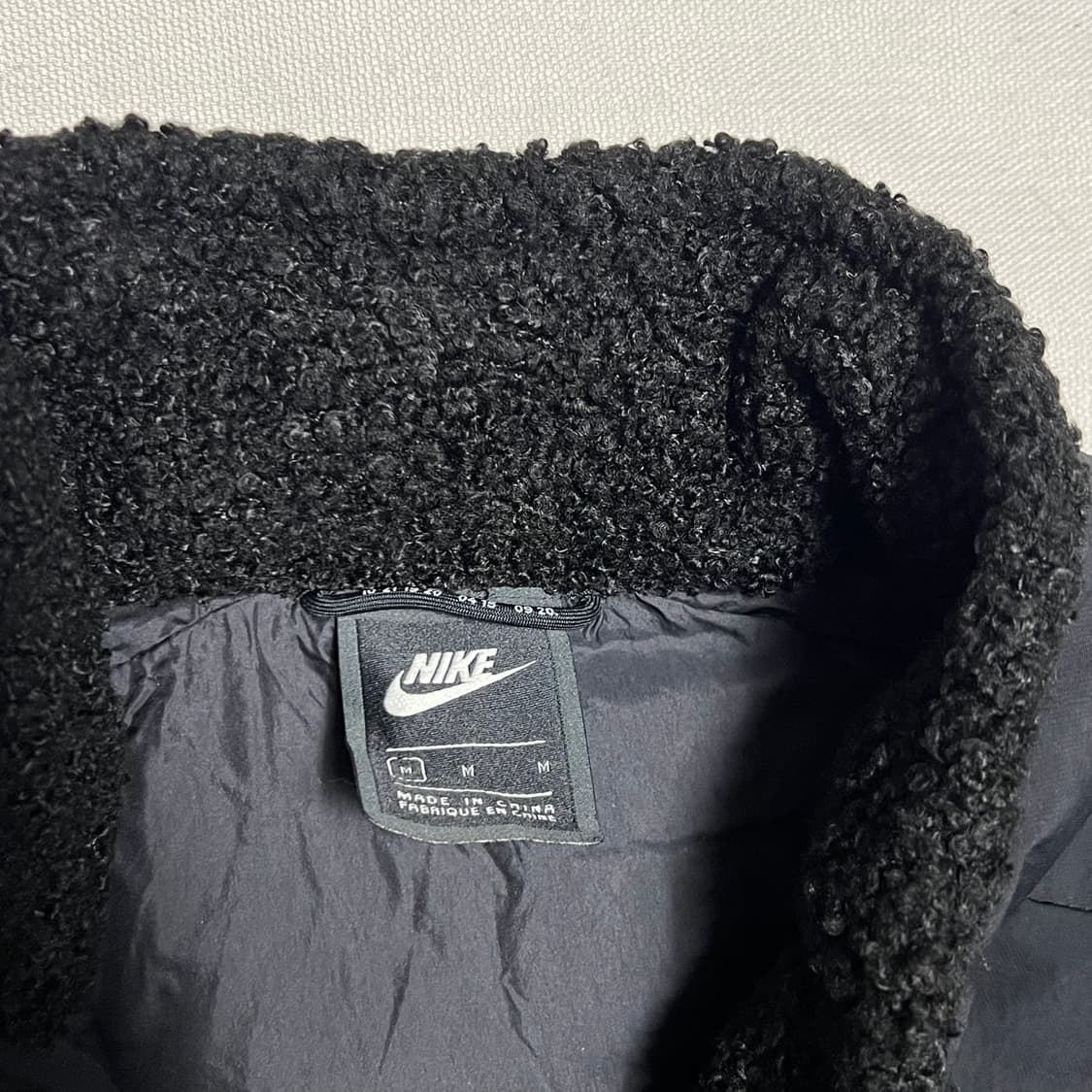 M 나이키 테크팩 다운필 블랙 베스트 상품이미지4